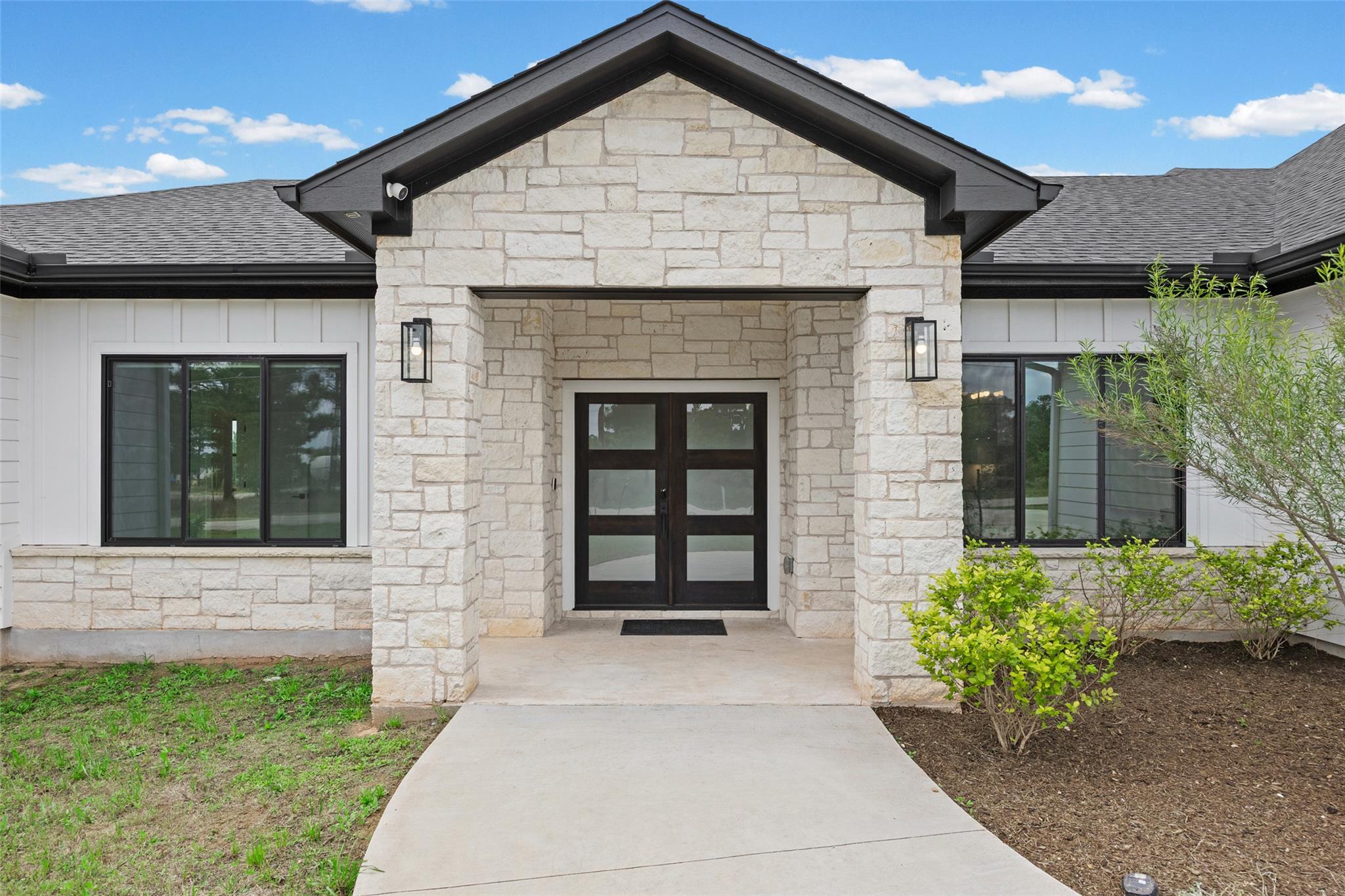 111 Tall Forest DR — photo 3