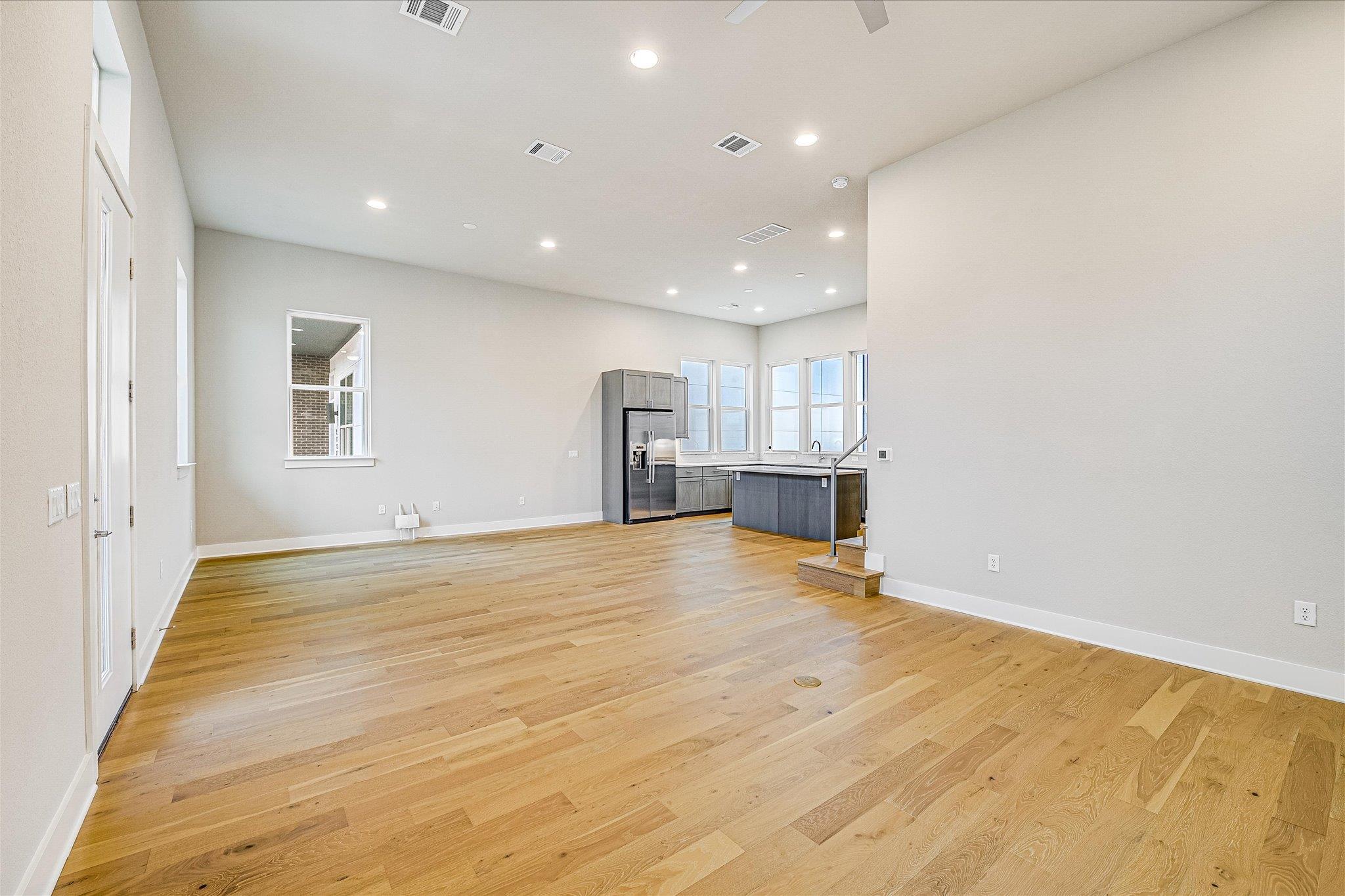 6136 Florencia LN — photo 5