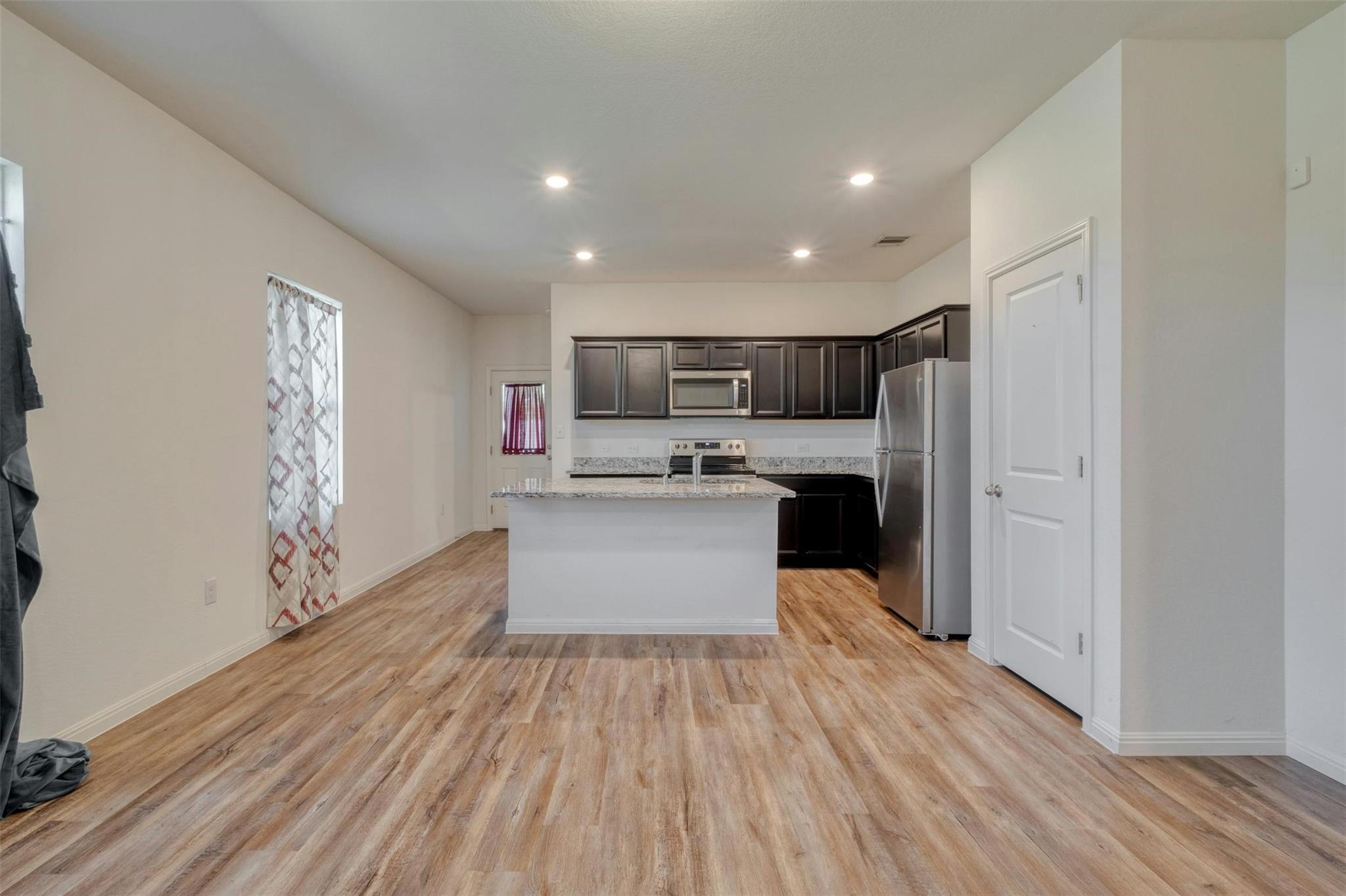 129 Athena WAY — photo 3