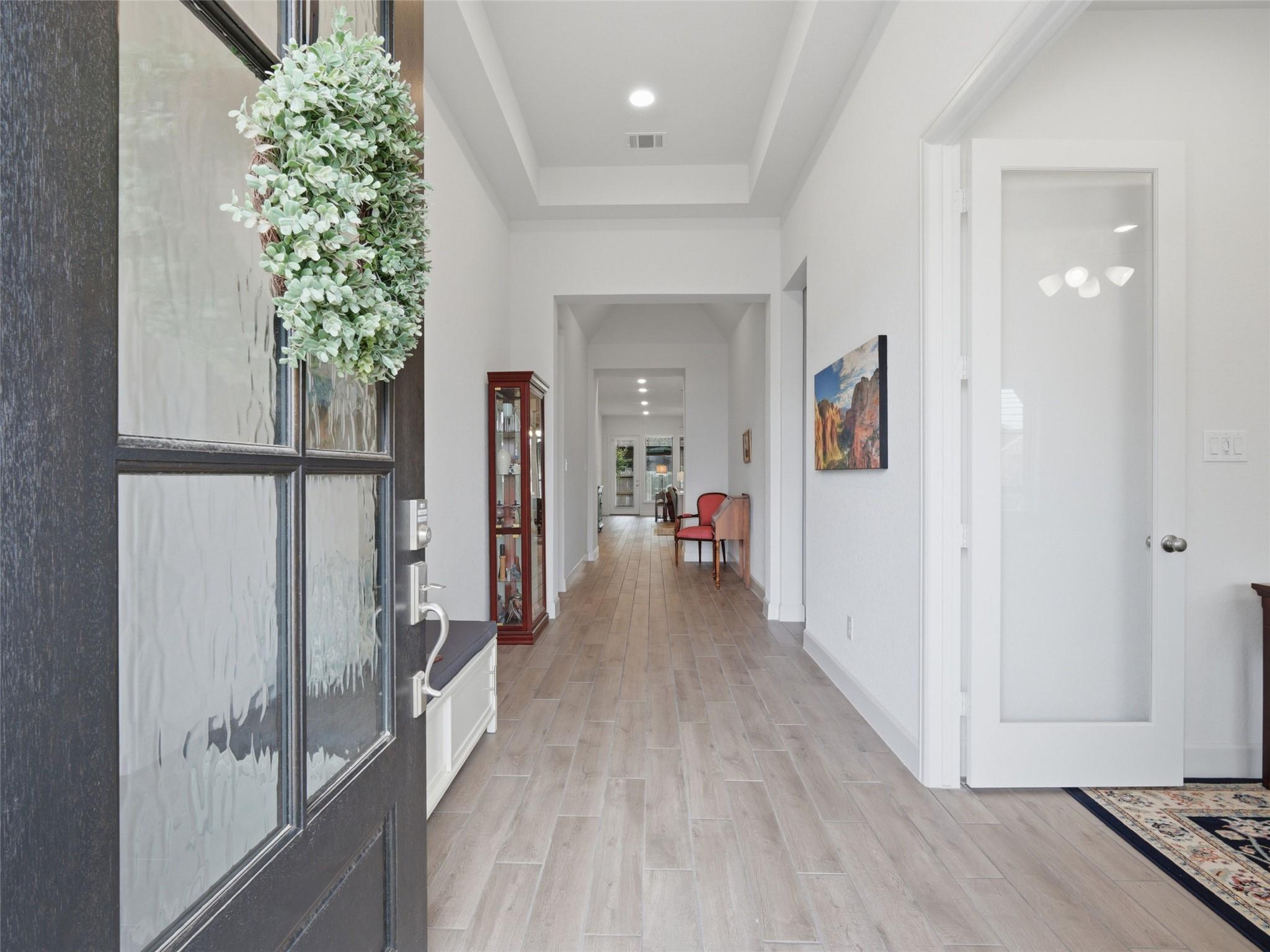 1833 Luna ST — photo 3