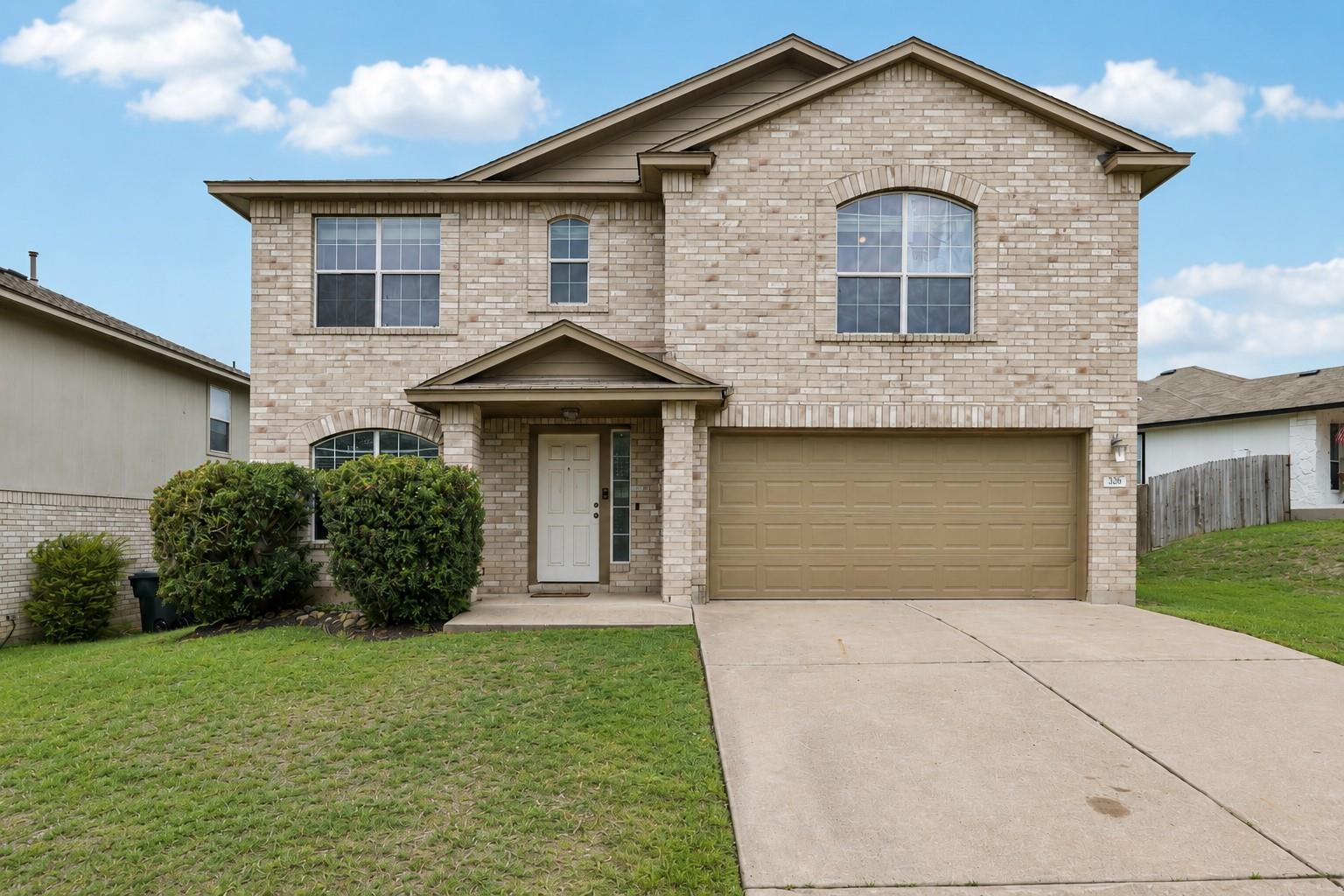 326 Covent DR — photo 3