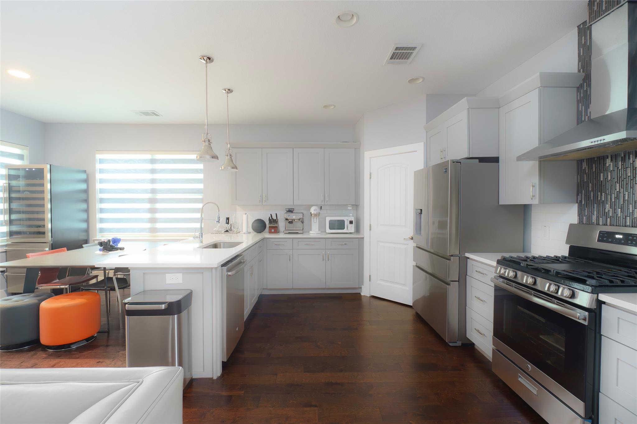 302 Delmar Ave #B — photo 5