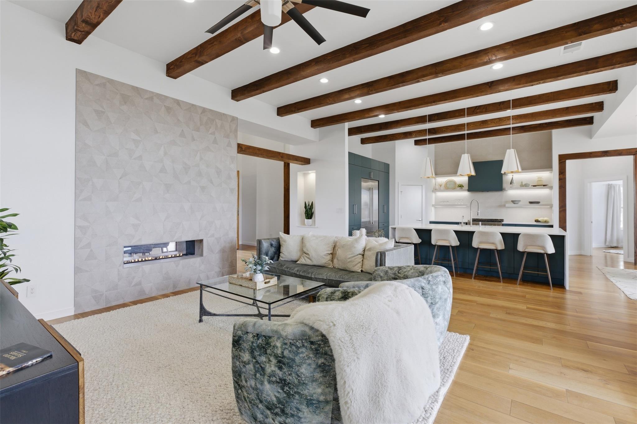 215 Mesa Vista DR — photo 4
