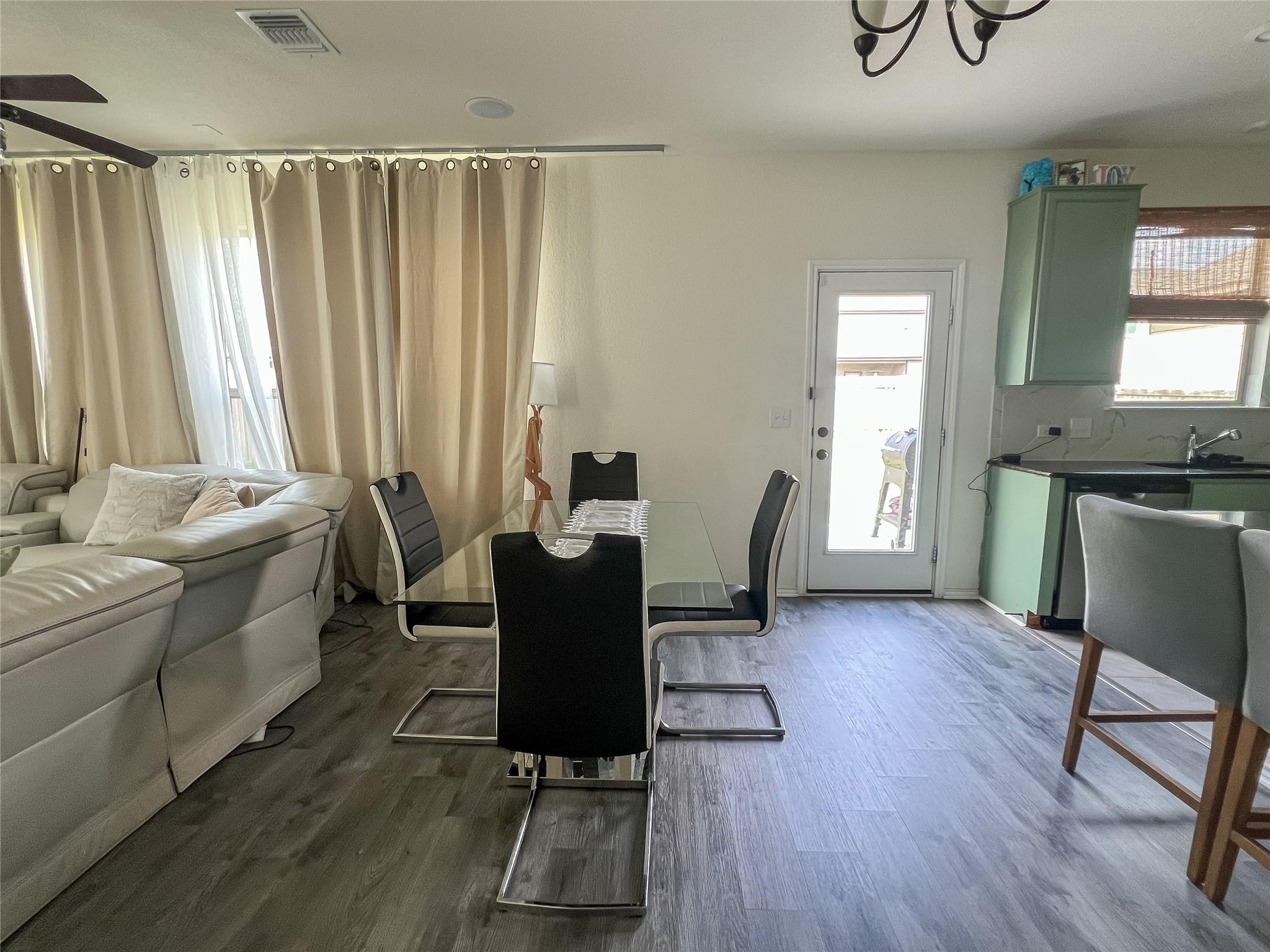 221 Summit DR — photo 5