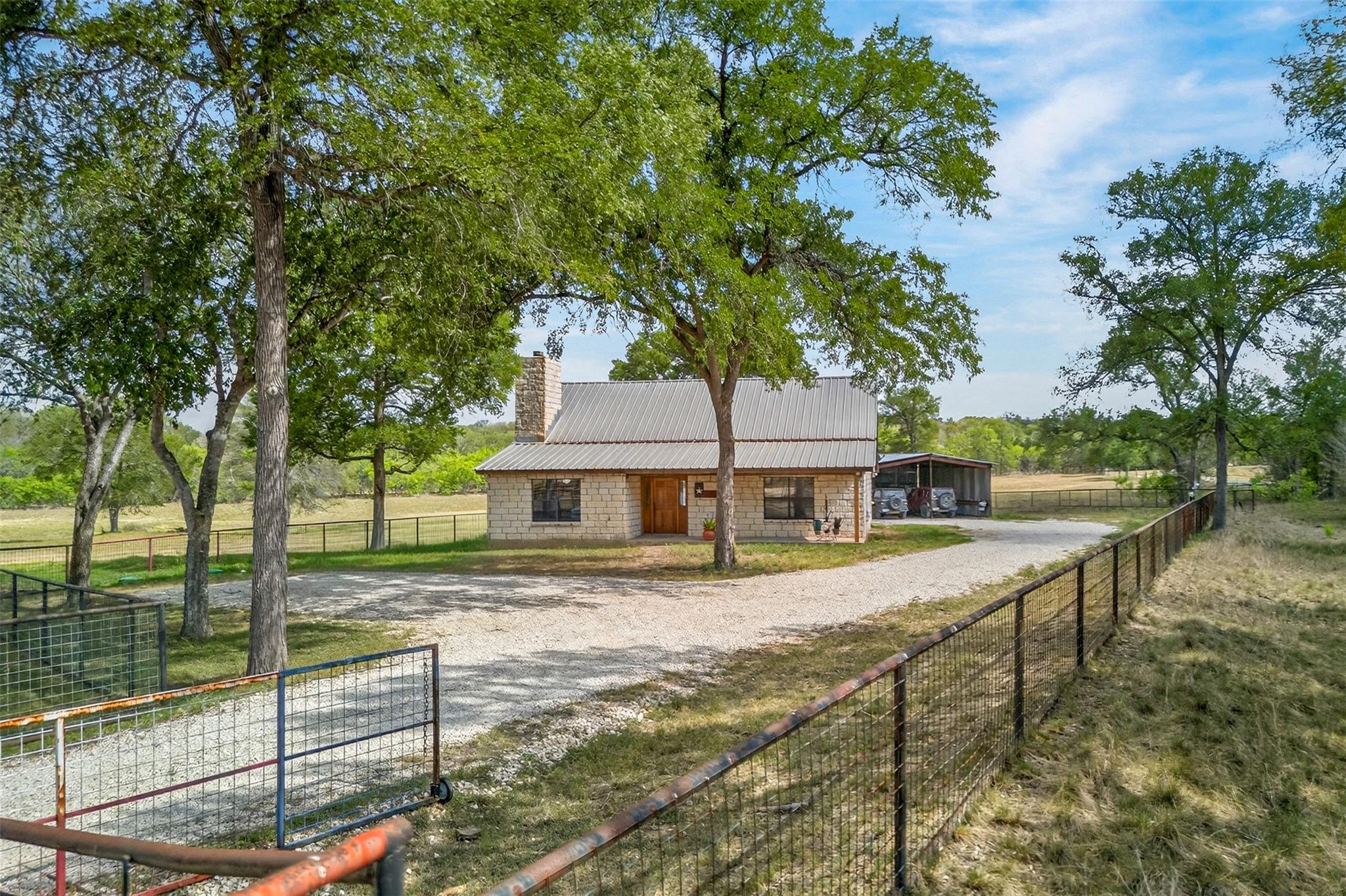 1077 Burdette Wells RD