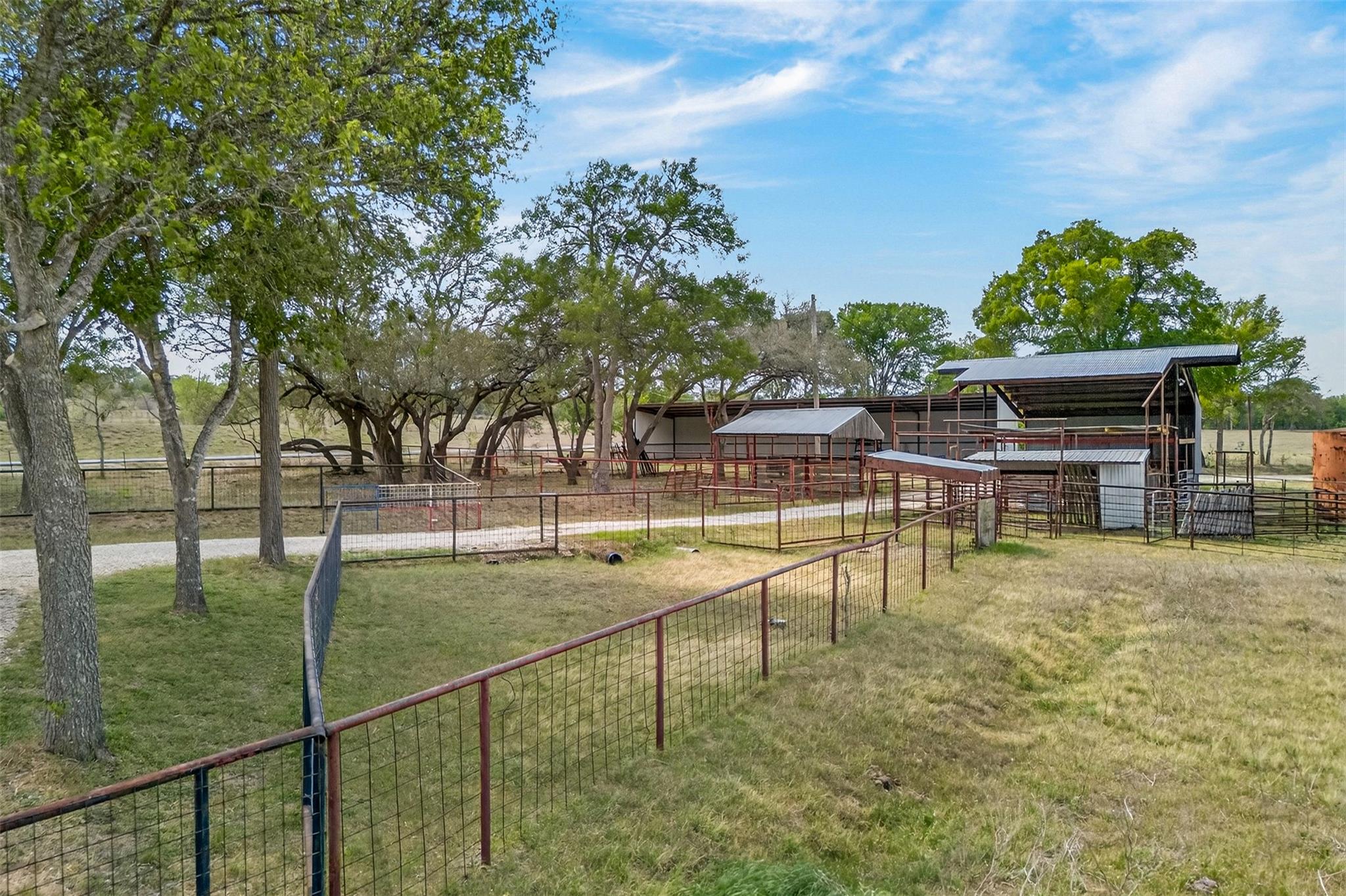 1077 Burdette Wells RD — photo 4
