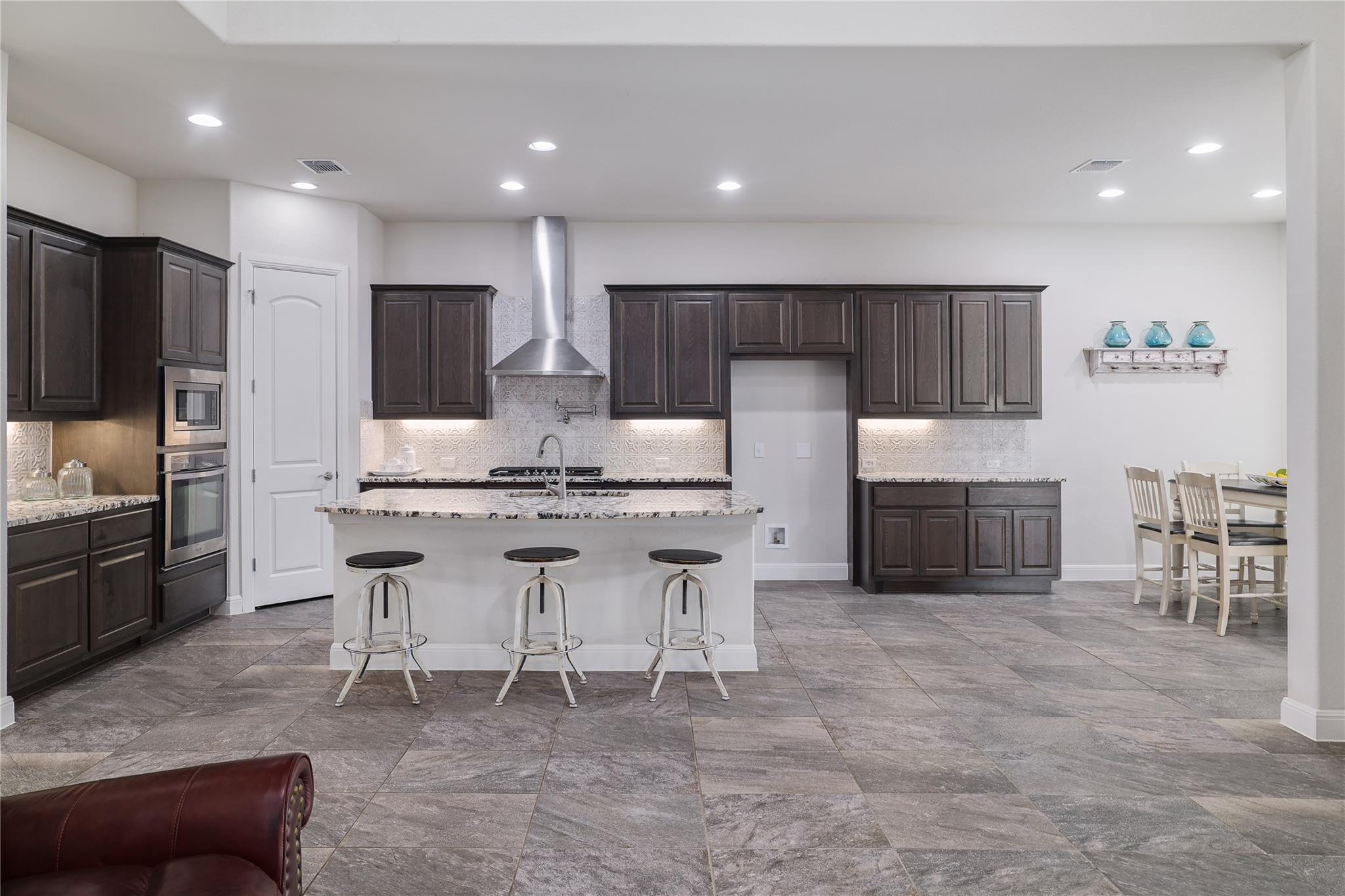 3118 MEDIA DR