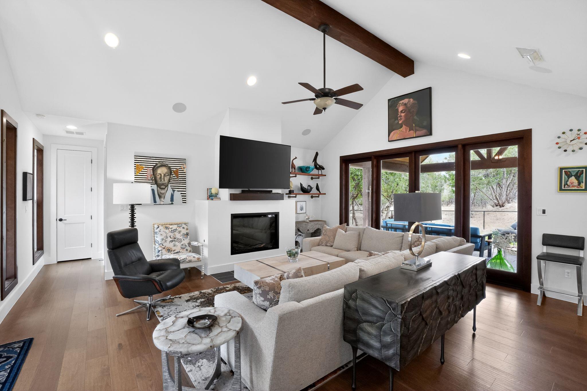 270 Rambling Oaks DR — photo 4