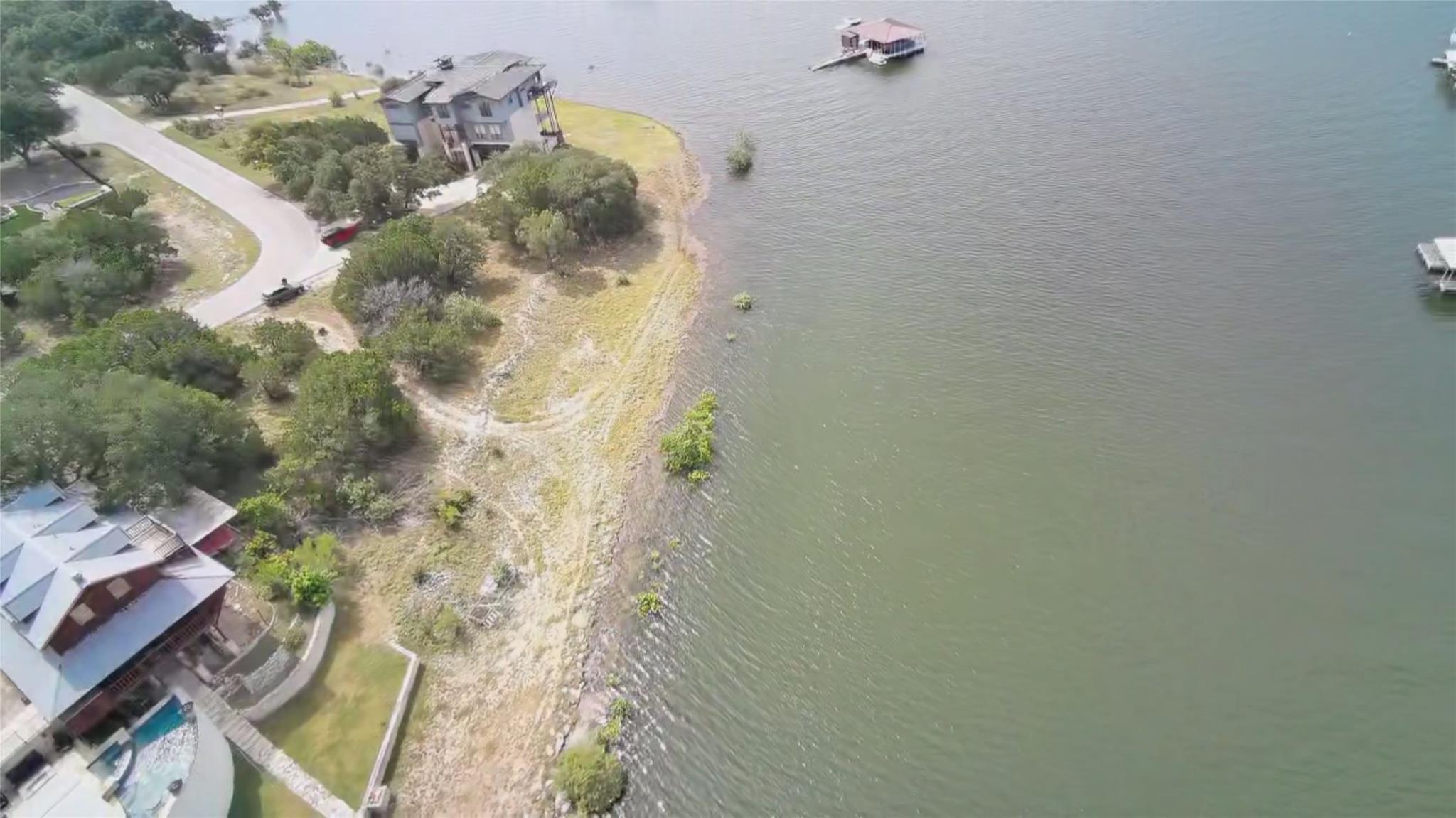 2900 Constitution DR — photo 3