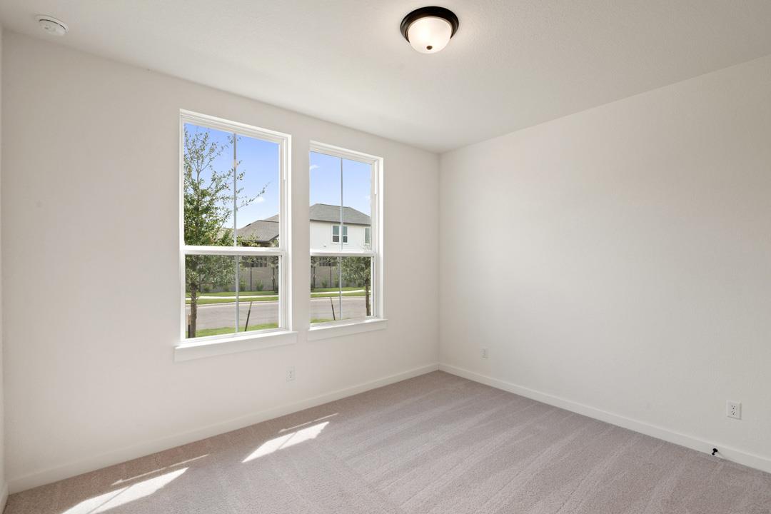 1110 Blue Moon Drive — photo 4