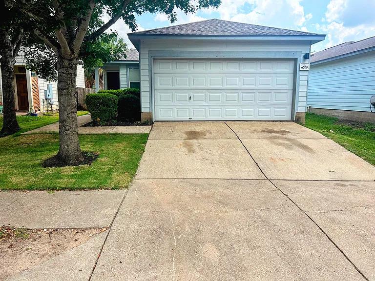 6709 Doyal DR — photo 3