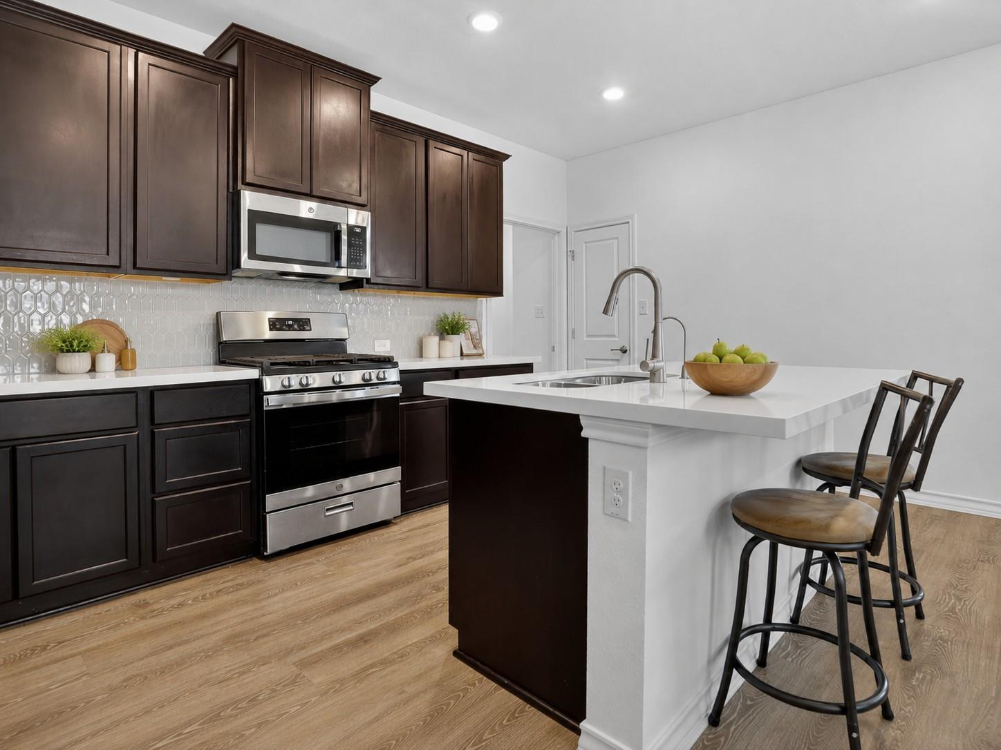 116 Gracie WAY — photo 3
