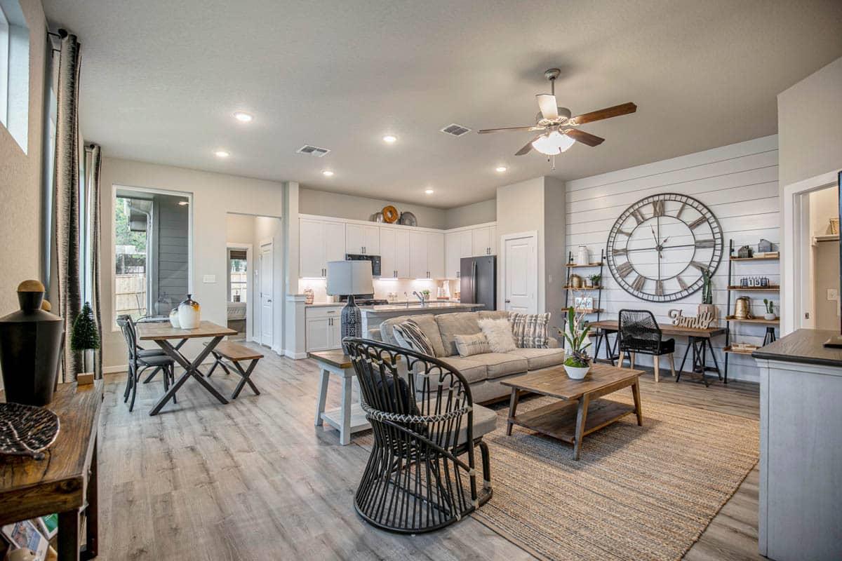 113 Flora Springs CV — photo 3