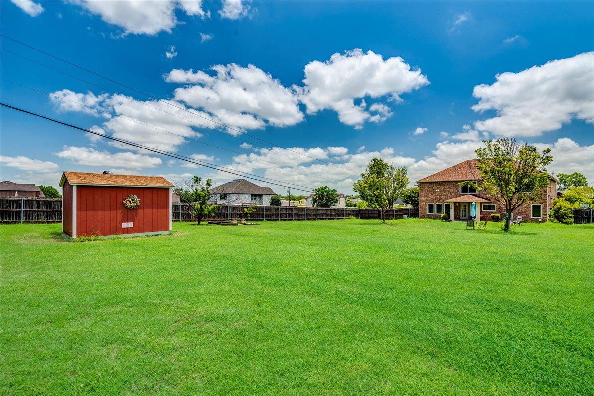 200 Prairie LN — photo 5
