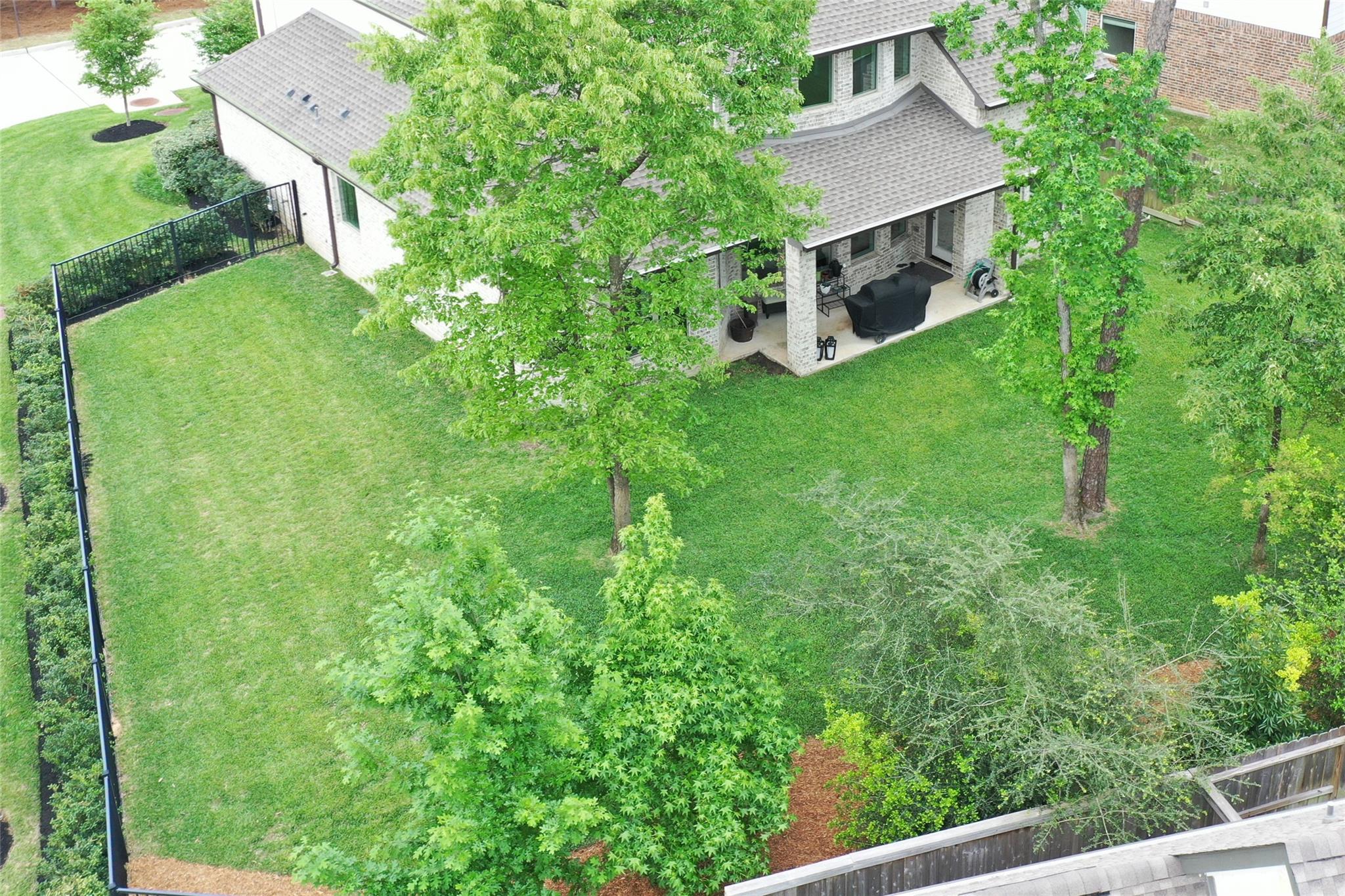 311 Southern Red CT — photo 4