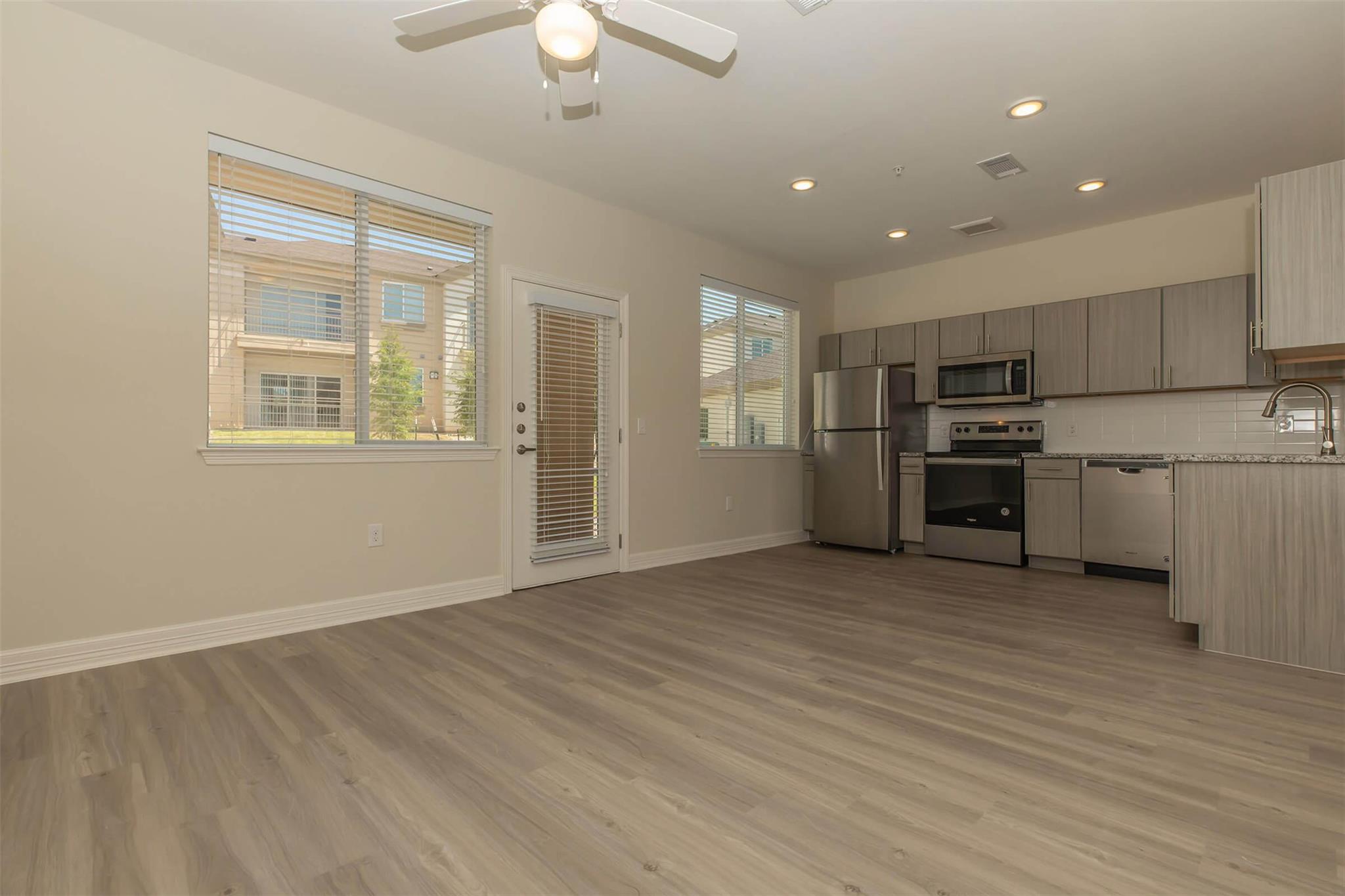 1201 Whitestone Blvd BLVD #K-202 — photo 4