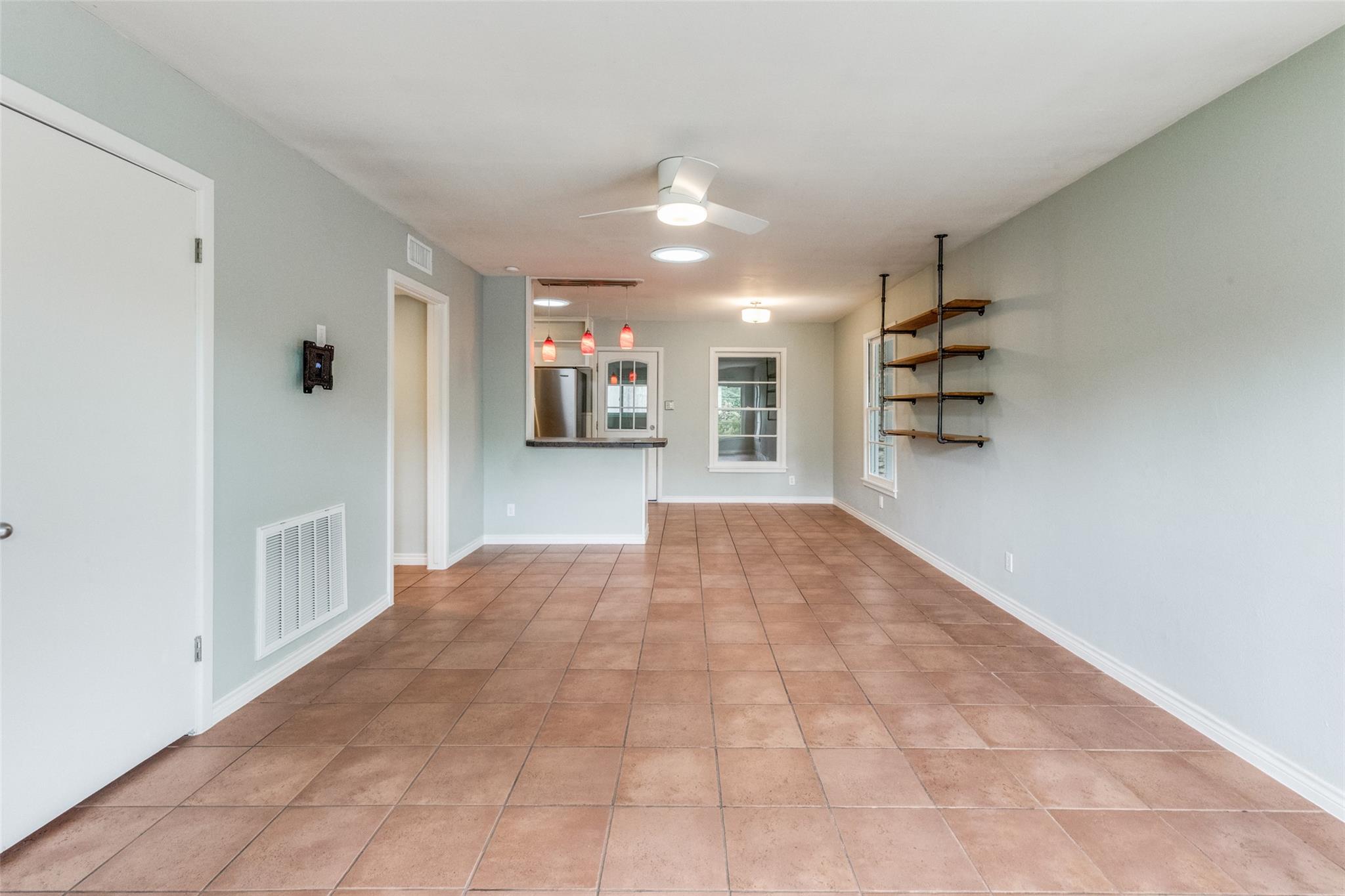 11504 Oakwood DR — photo 5