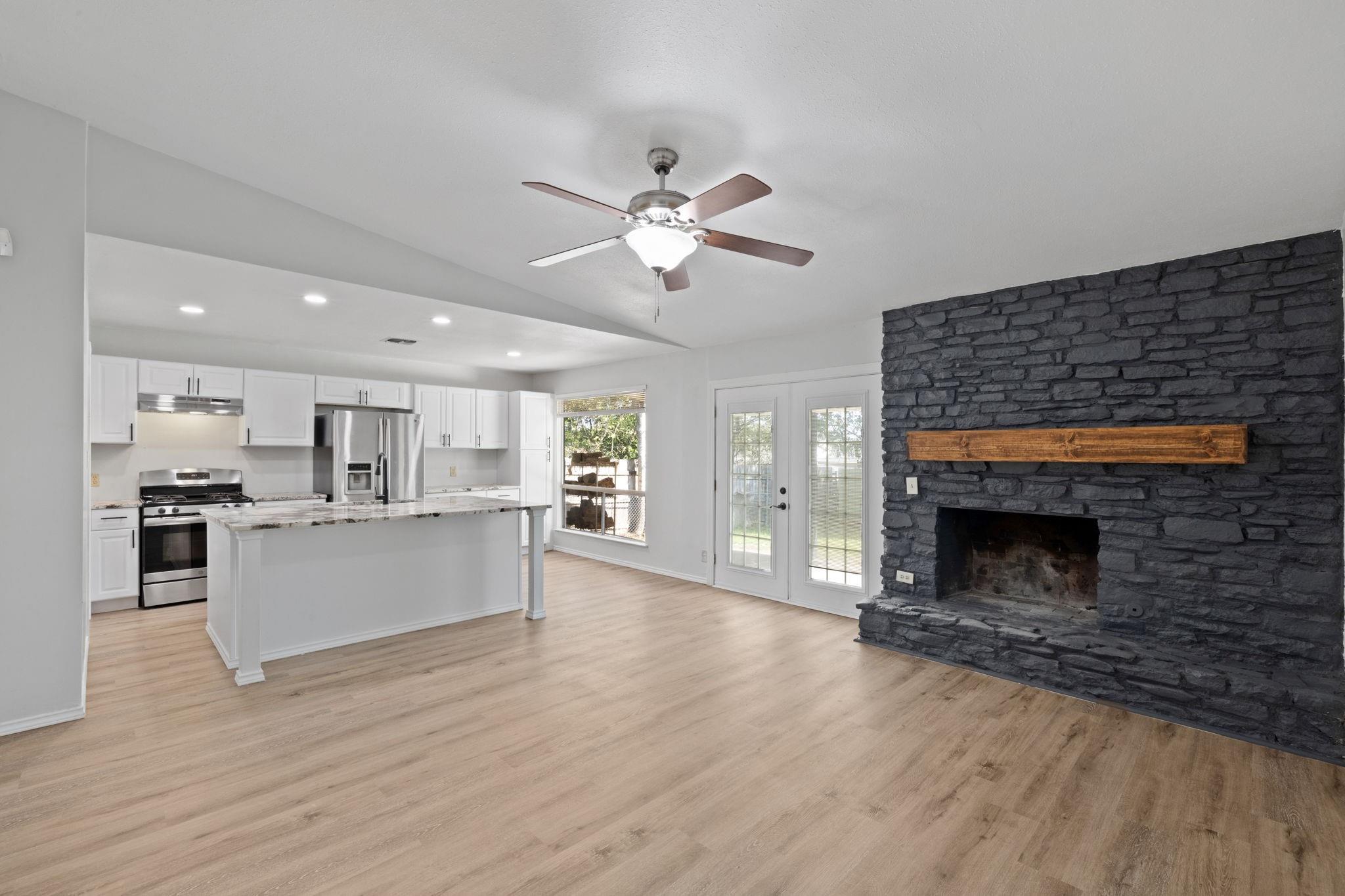 10001 Woodglen DR — photo 4