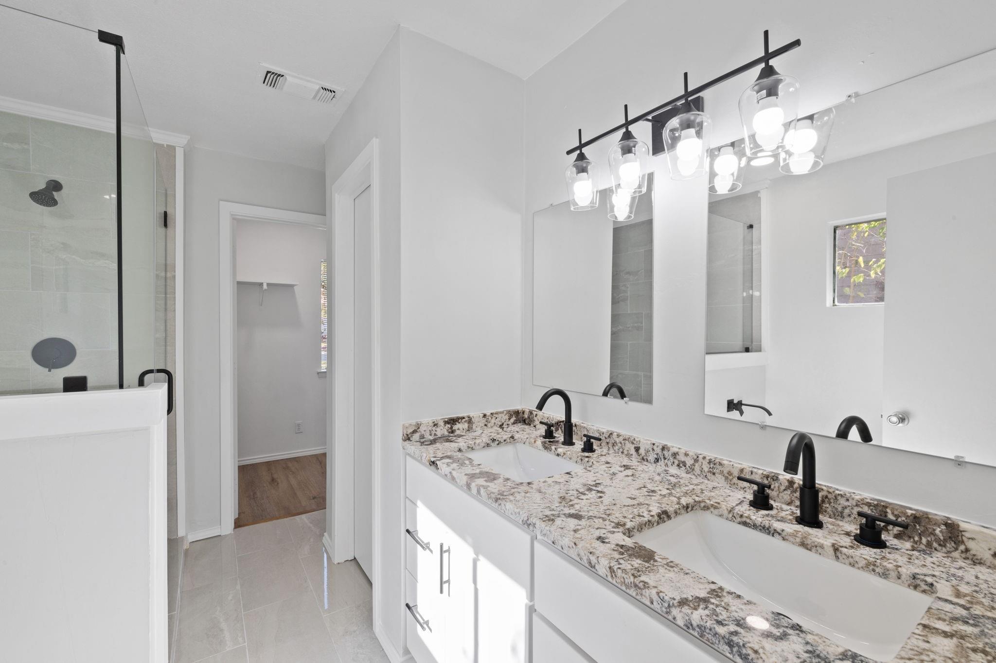 10001 Woodglen DR — photo 5