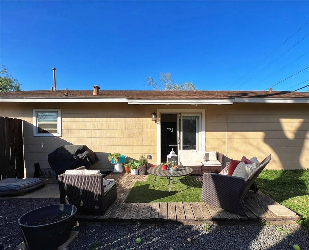 1807 Barbara ST — photo 4