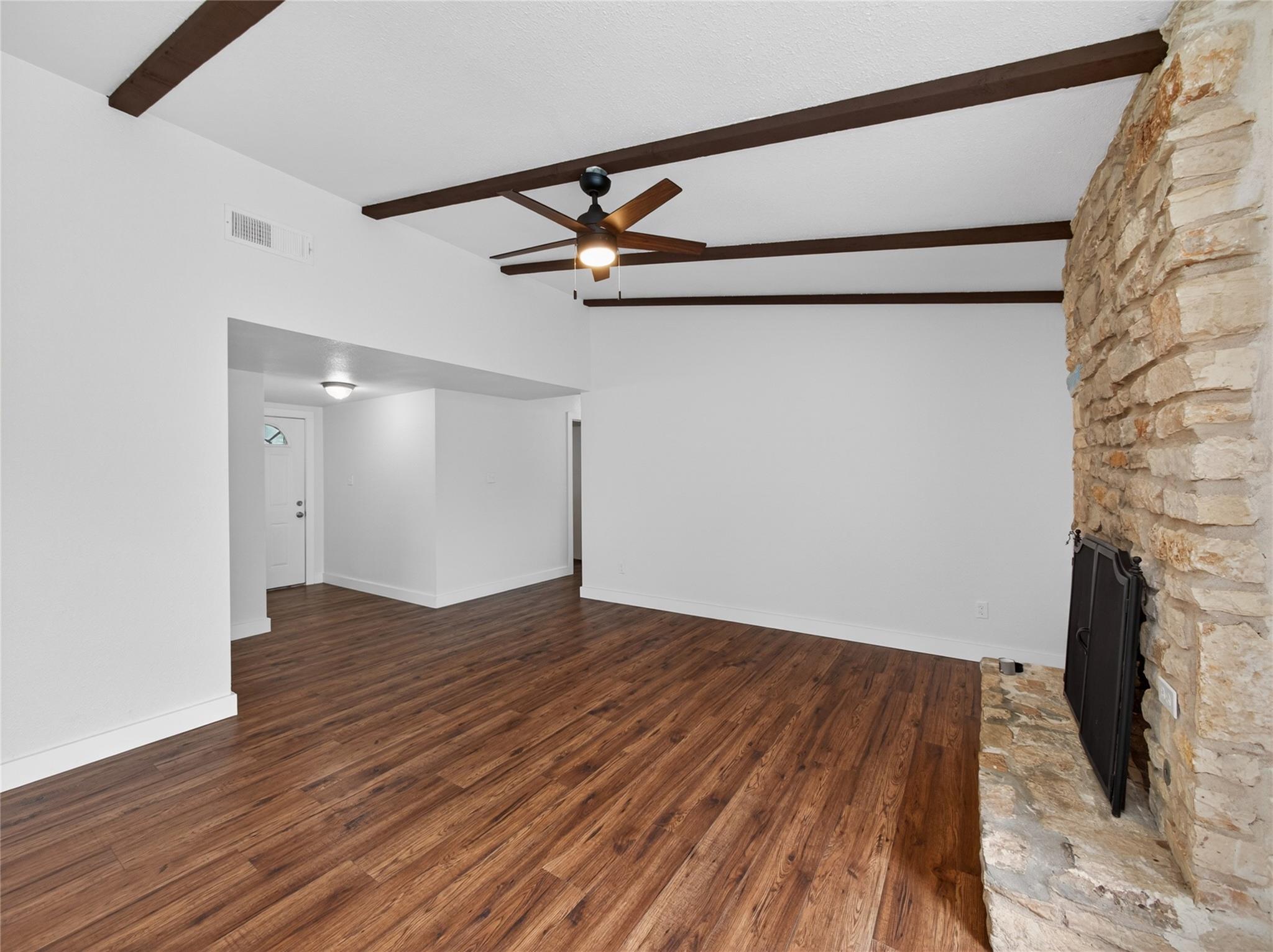 602 Old Stone RD — photo 4