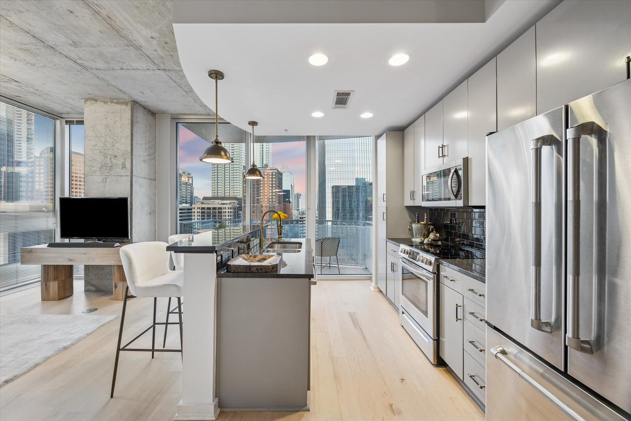 360 Nueces ST #1417 — photo 5