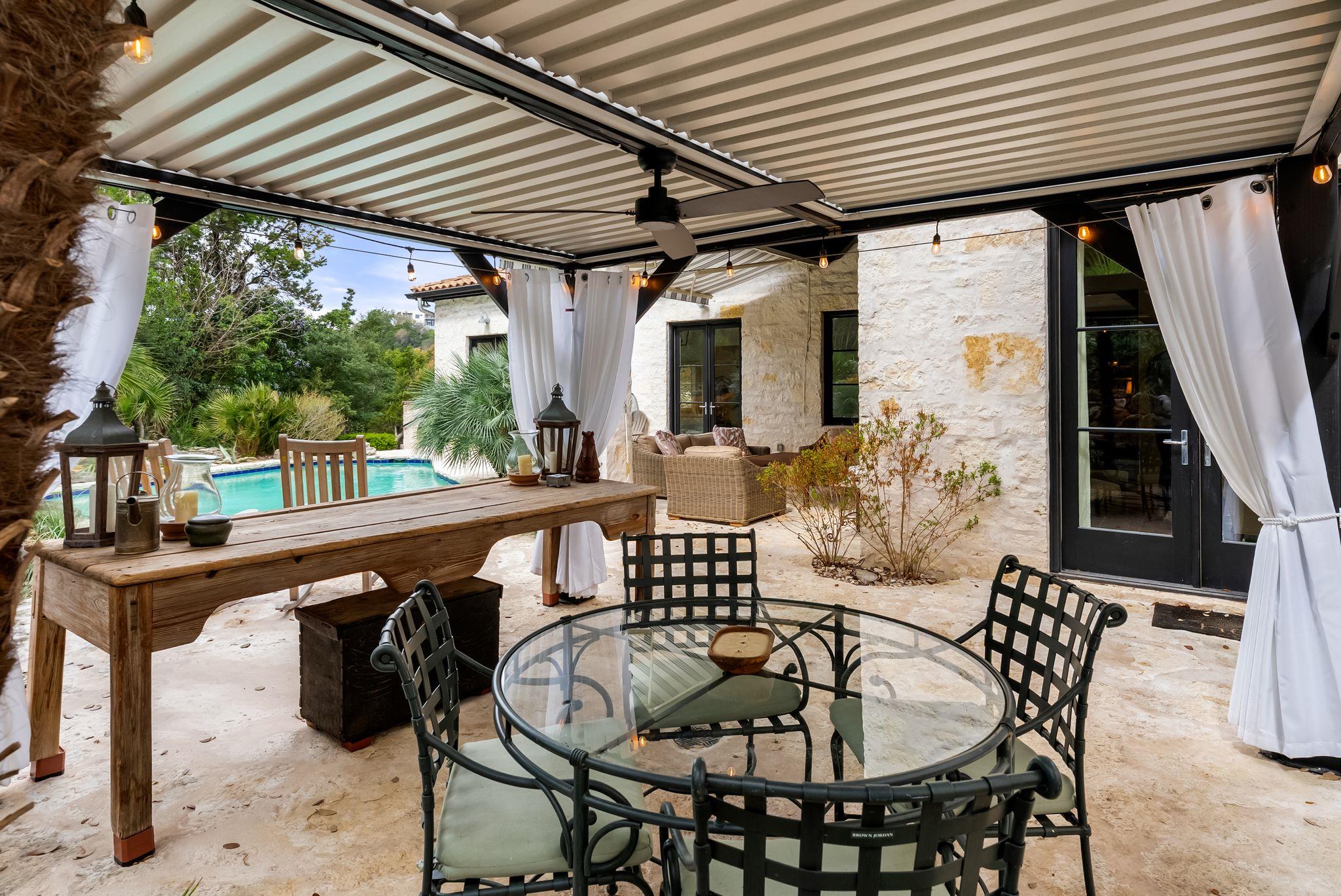 698 Windsong TRL — photo 4