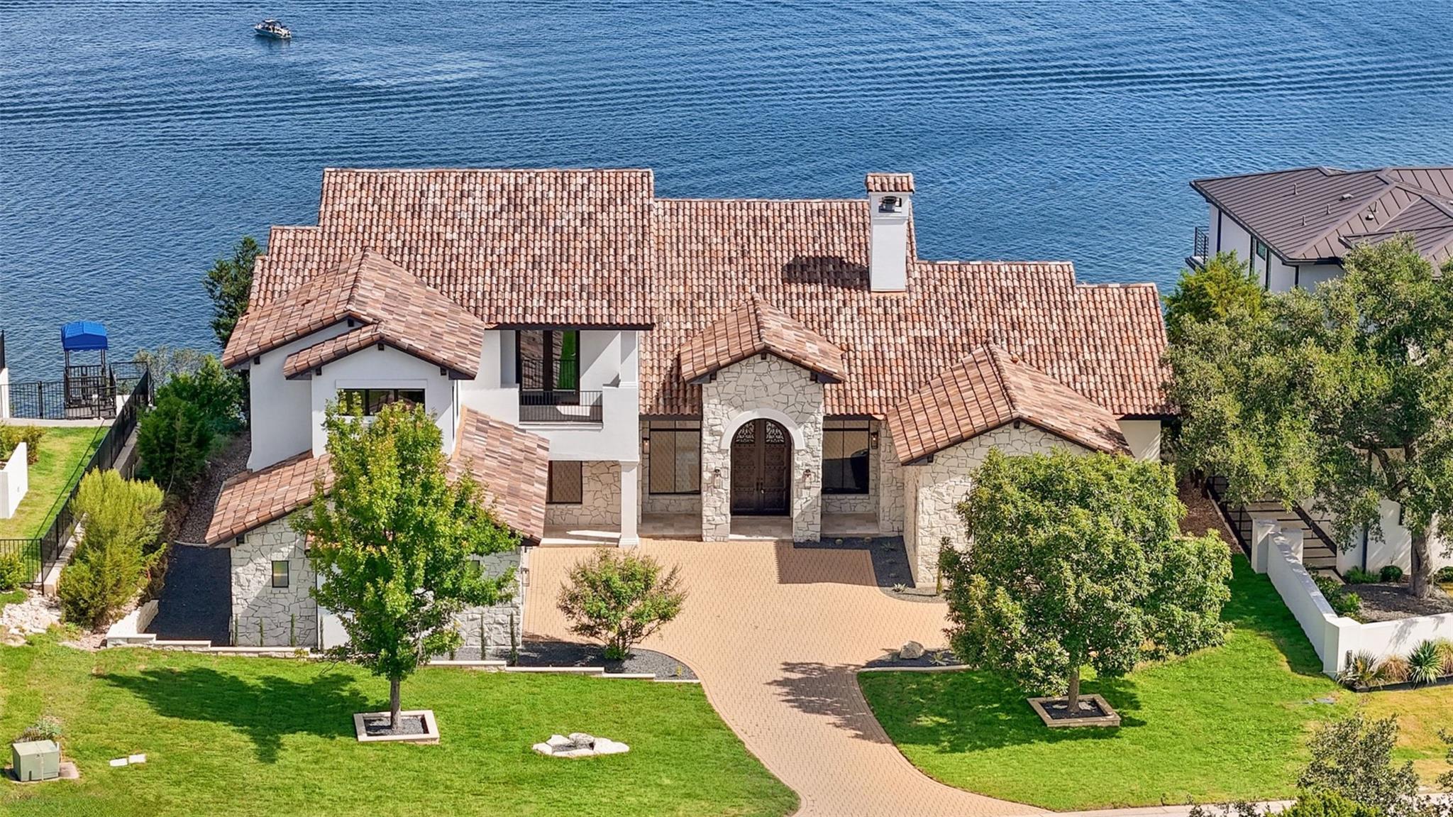 1208 Watercliffe DR