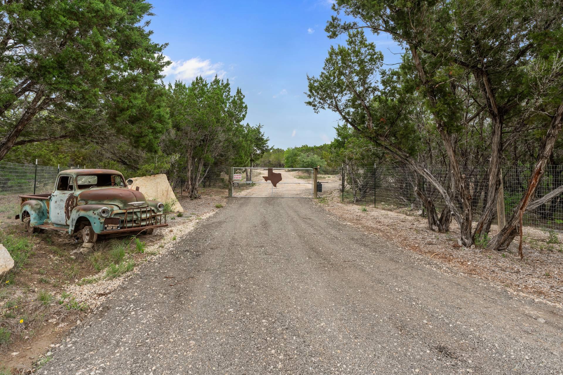 182 Quail Creek RD — photo 3