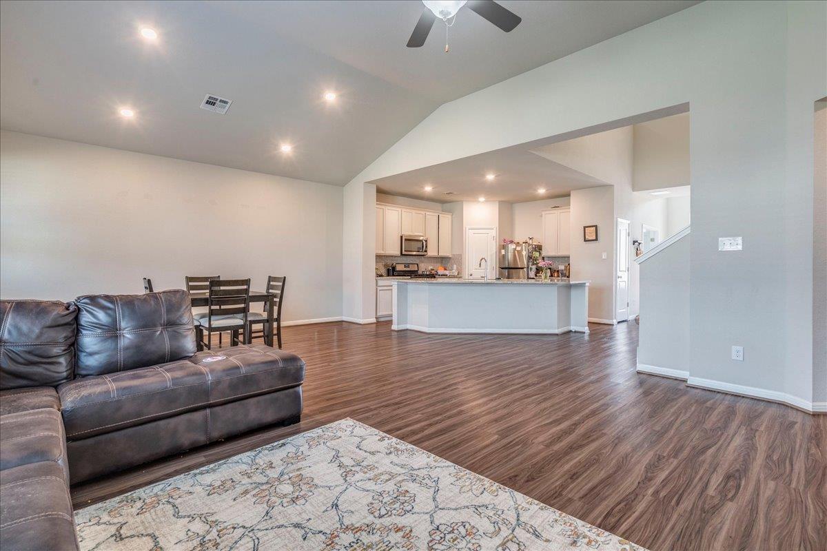 17206 Antioch Ave — photo 4
