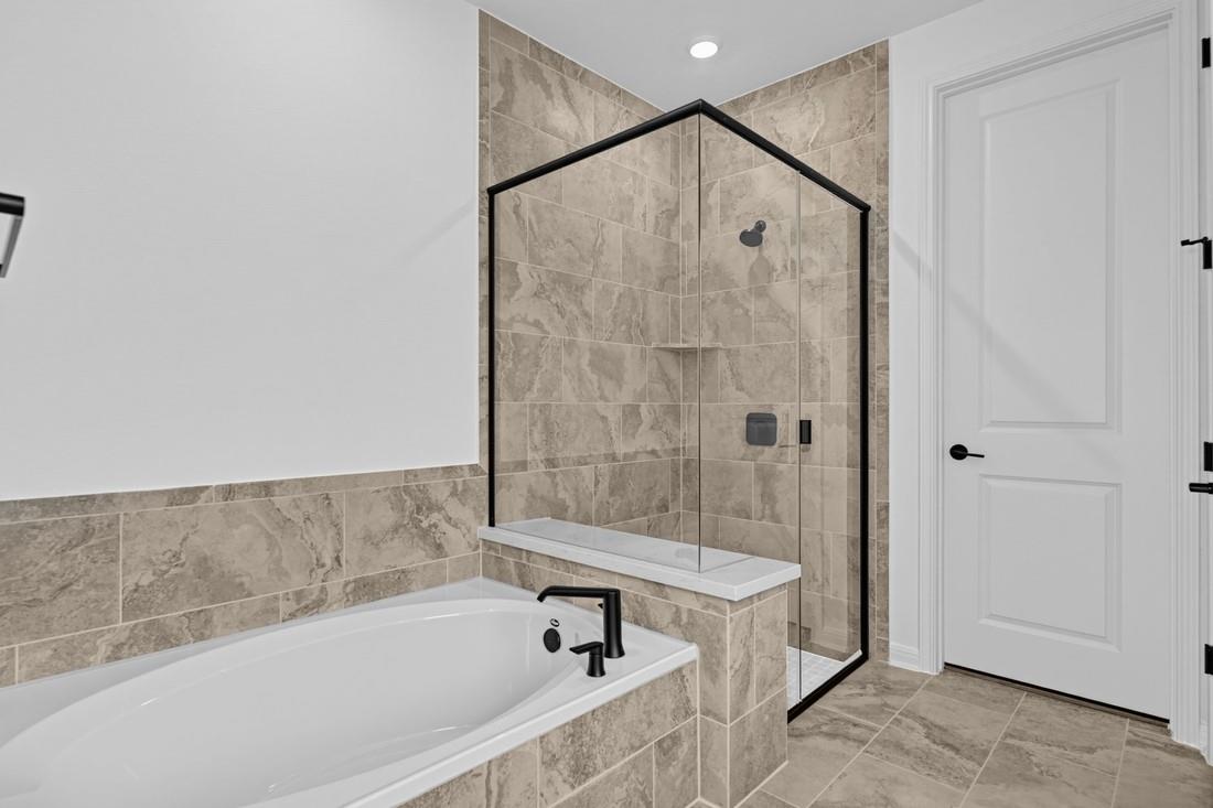 121 Amber Oak LN — photo 5