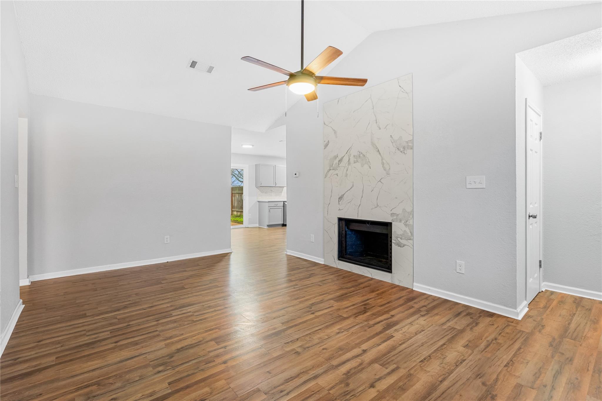 10511 Man O War Ave — photo 4