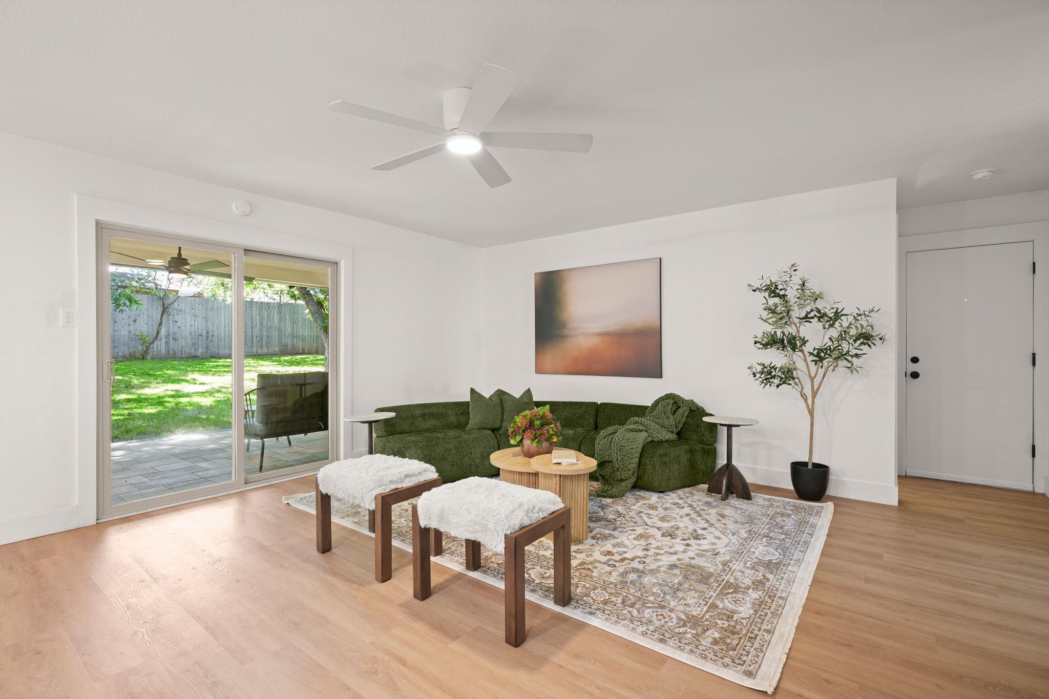 8503 Cornwall DR — photo 5
