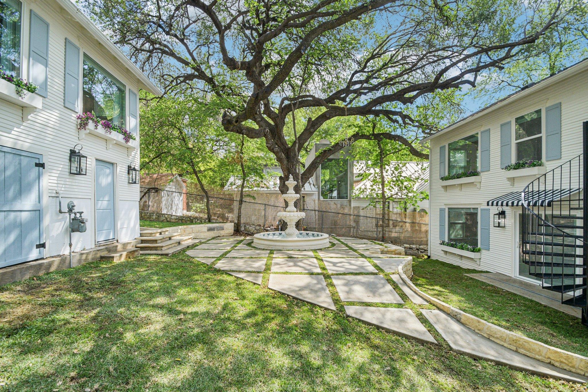 1205 Alta Vista Ave #A — photo 4