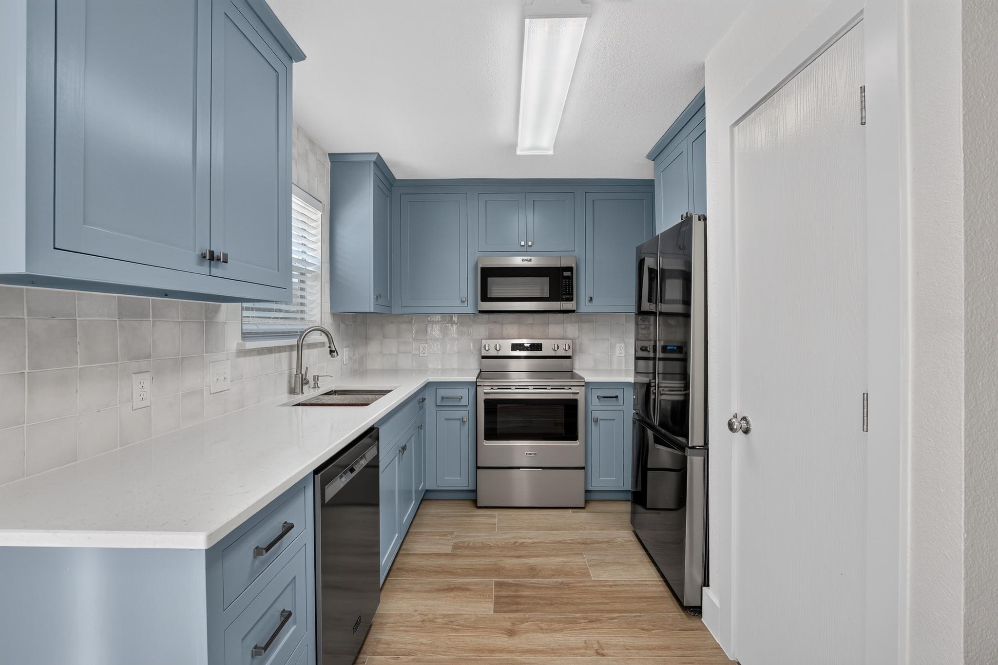 313 Avalanche Ave — photo 5