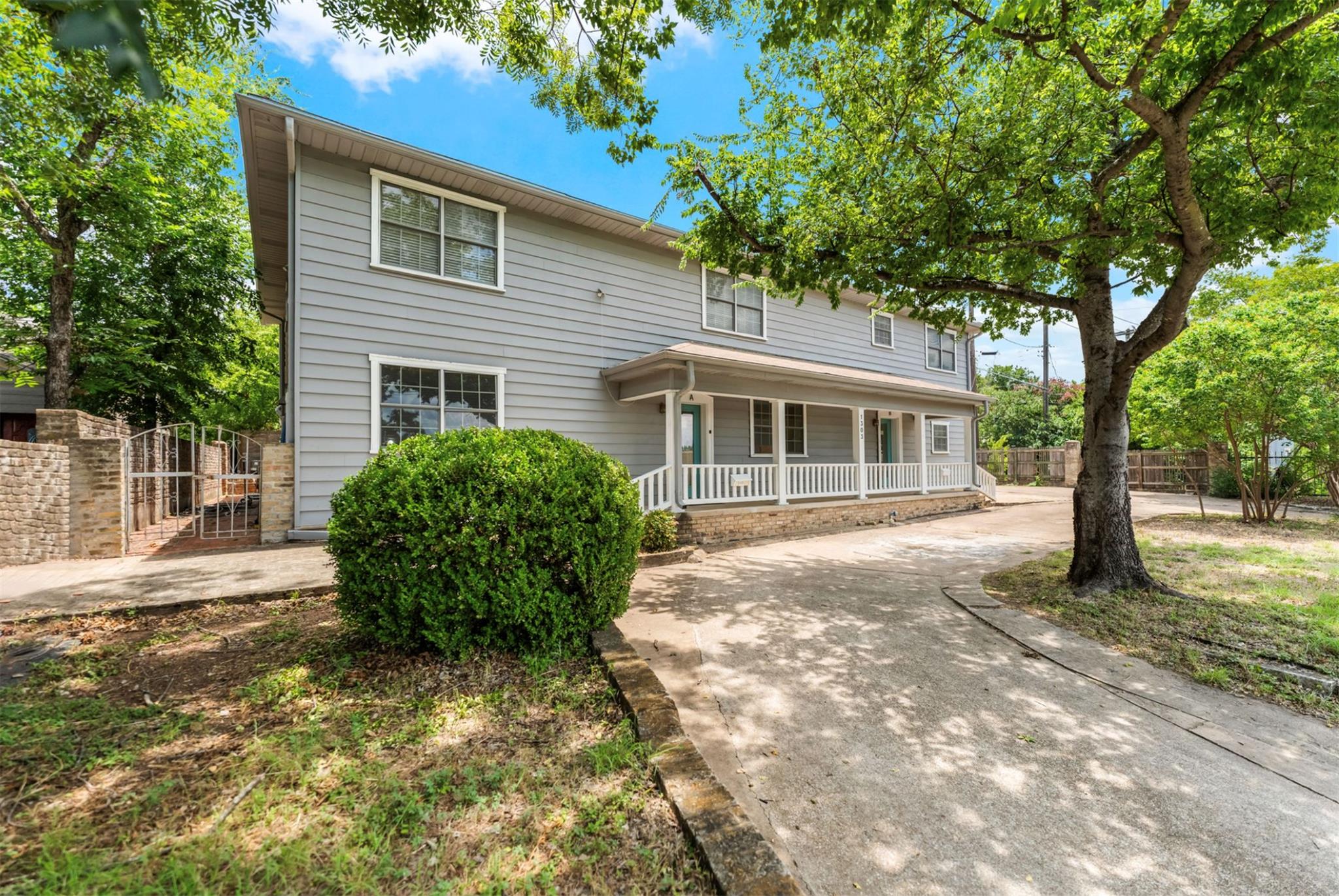 1303 Newfield LN — photo 4