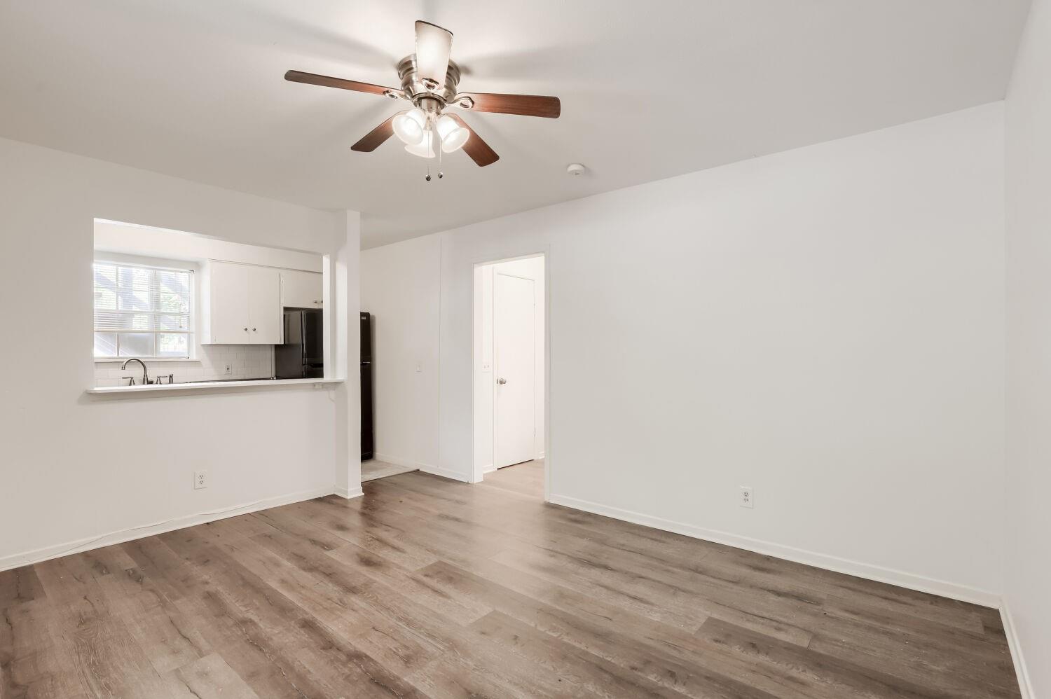 3119 Tom Green ST #2 — photo 4