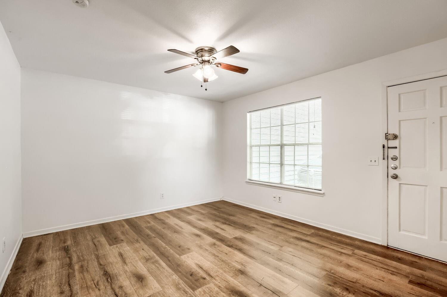3119 Tom Green ST #2 — photo 5