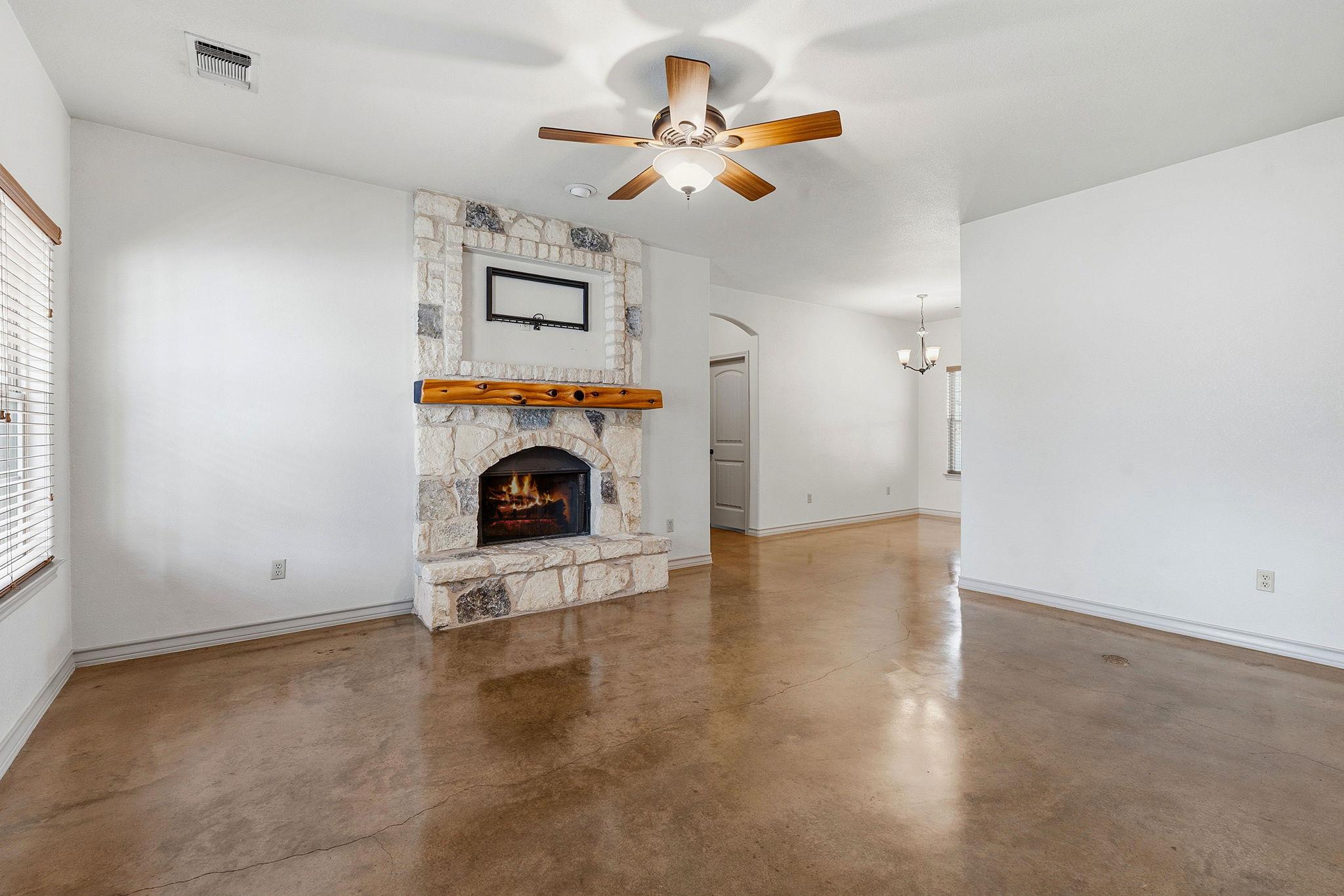10215 Twin Lake LOOP — photo 3