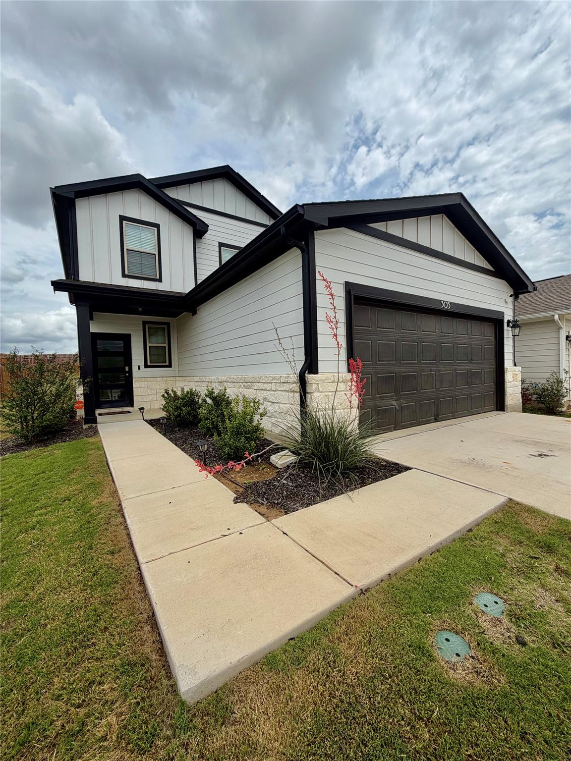 305 Tolo DR — photo 3