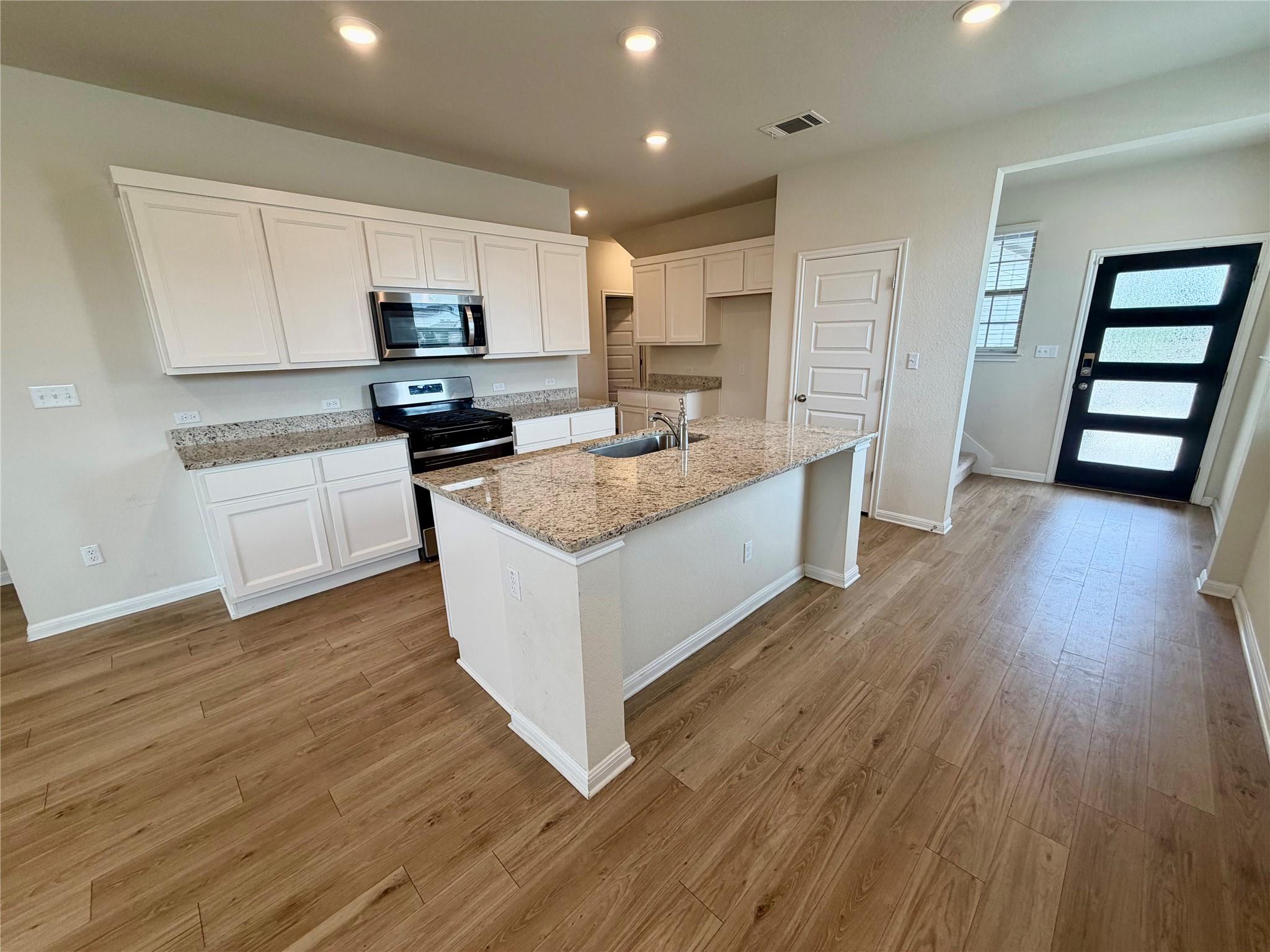 305 Tolo DR — photo 5