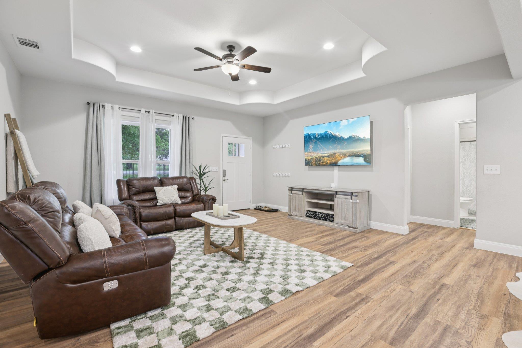 112 Twin Lakes LN — photo 5
