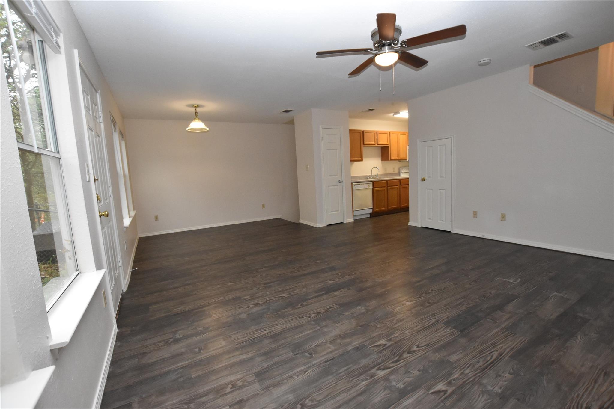 921-923 Sagewood TRL — photo 3