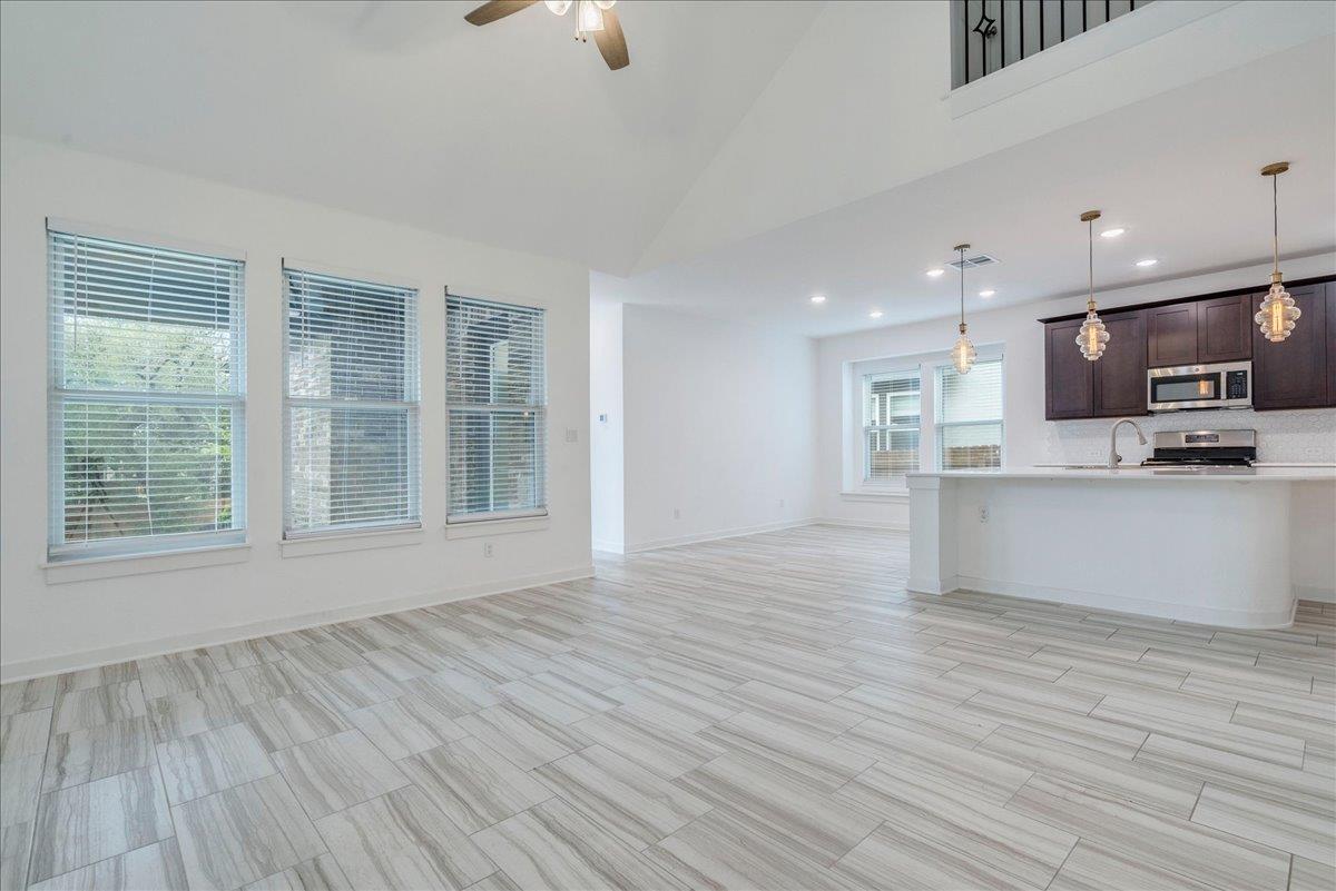 8008 Prairie Rye DR — photo 5