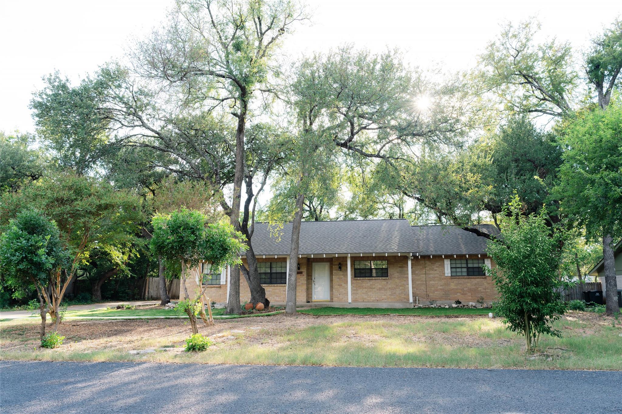13002 Cedarhurst CIR — photo 4