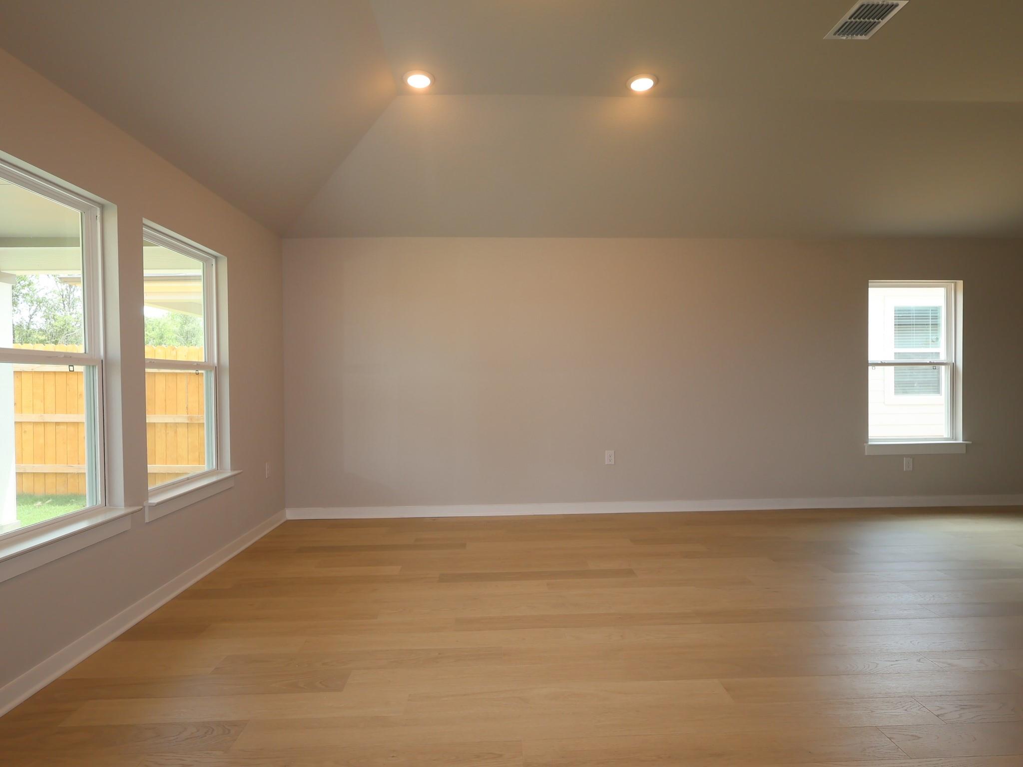 9313 Corvallis DR — photo 5