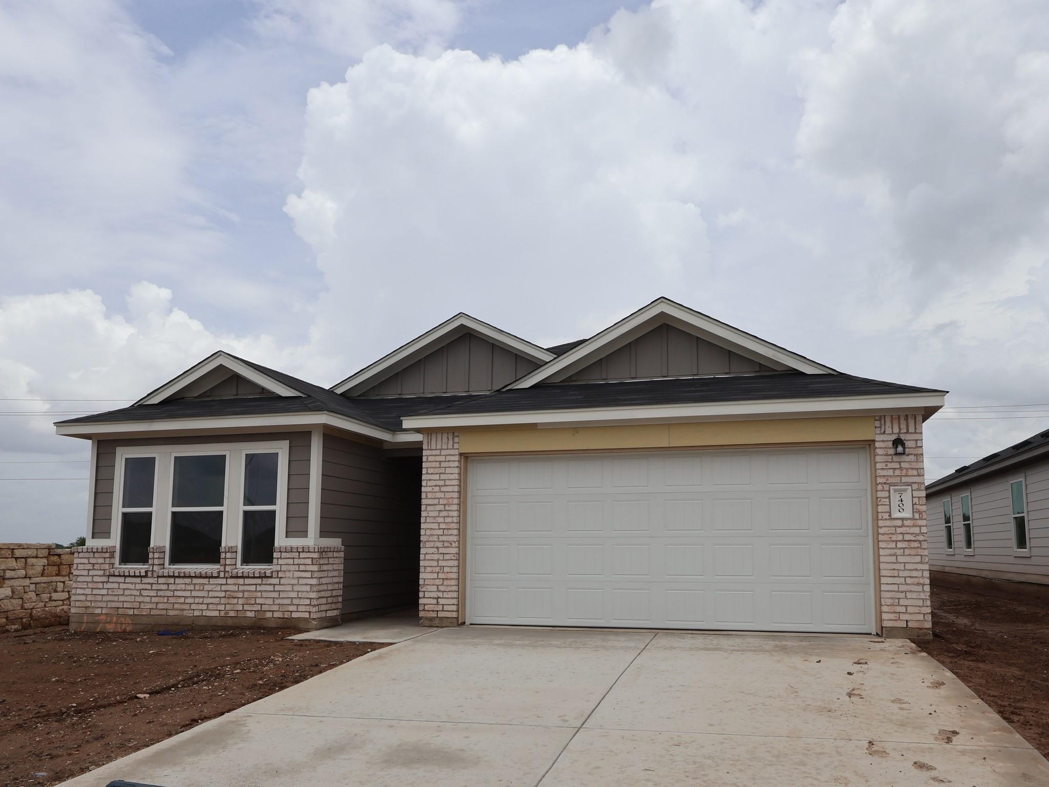 7400 Pullman CV — photo 3