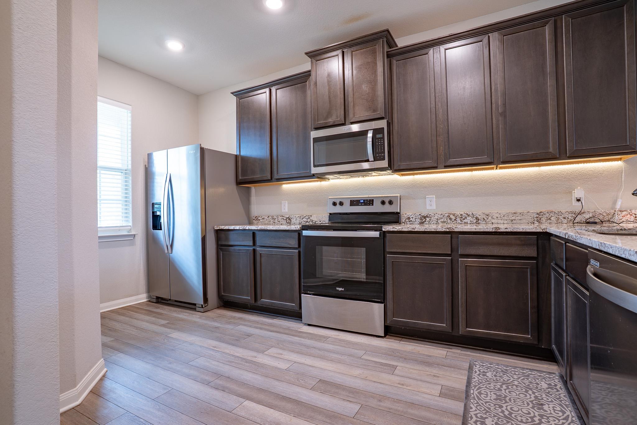 212 Star Spangled DR — photo 3