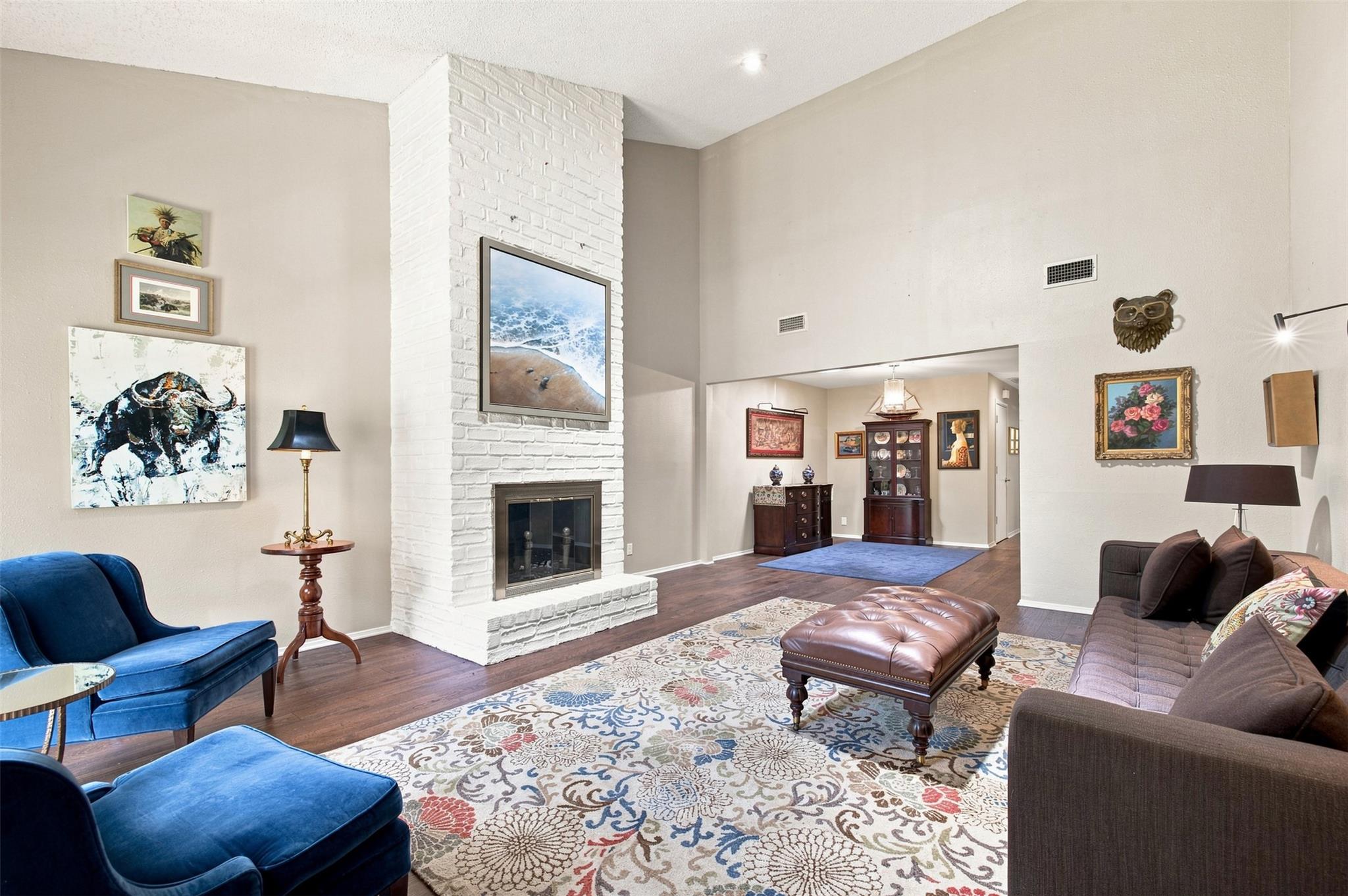 8107 Middle CT — photo 3