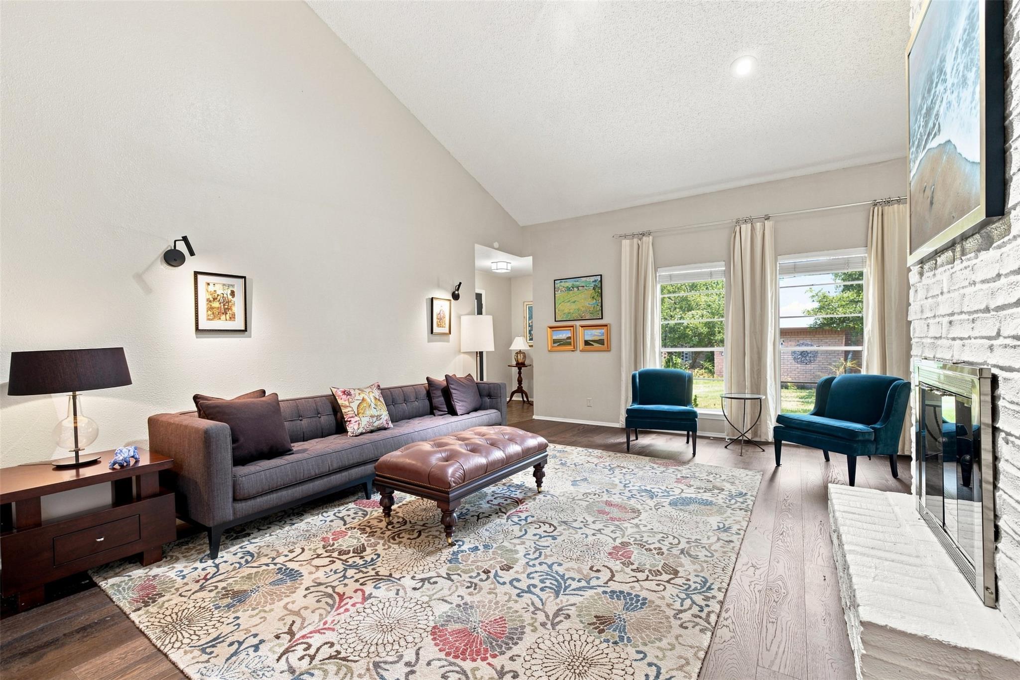 8107 Middle CT — photo 5